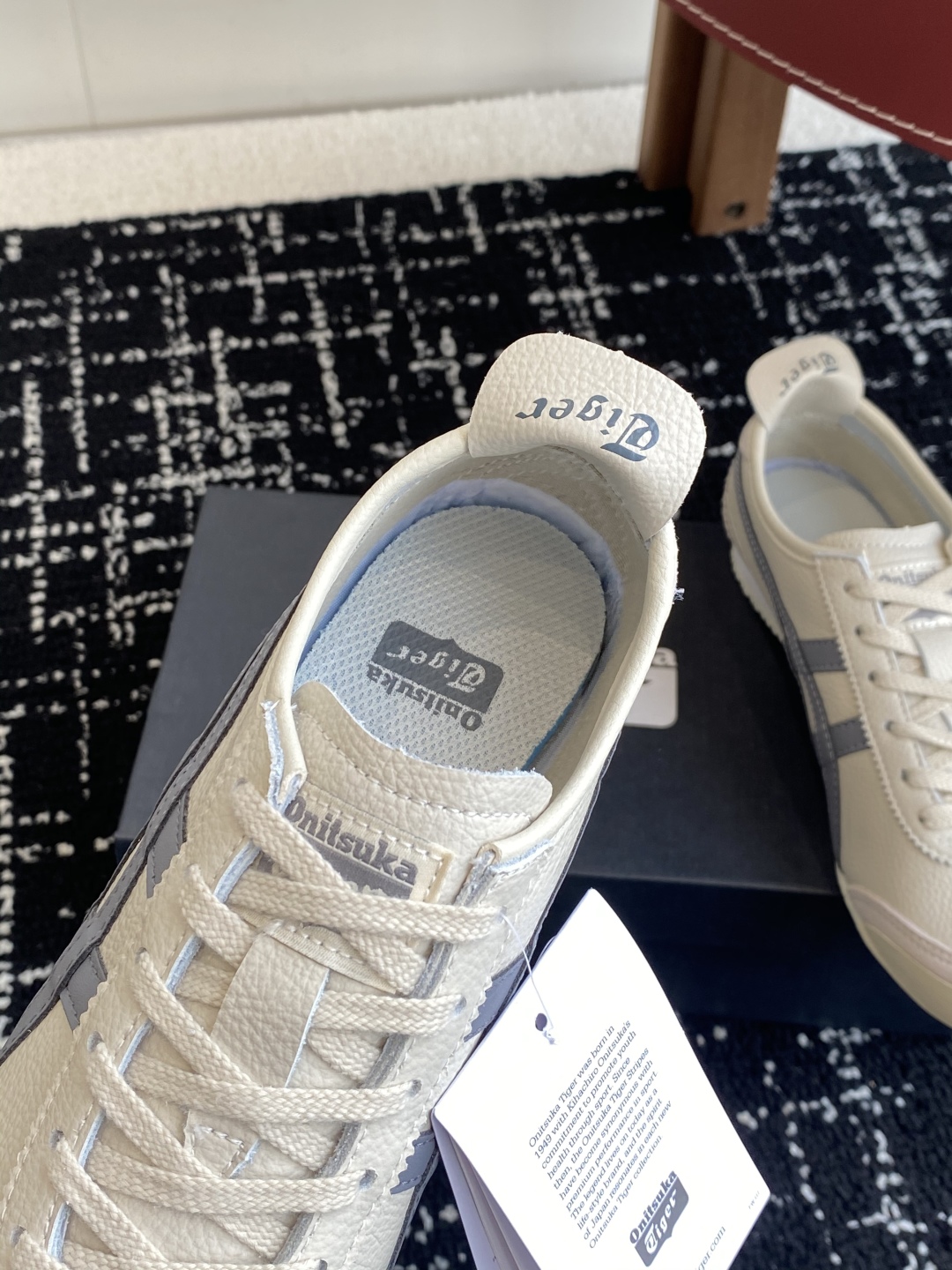 代购级
亚瑟士 Onitsuka Tiger鬼冢虎 反转李小龙

现代经典复古休闲MEXICO66，情侣