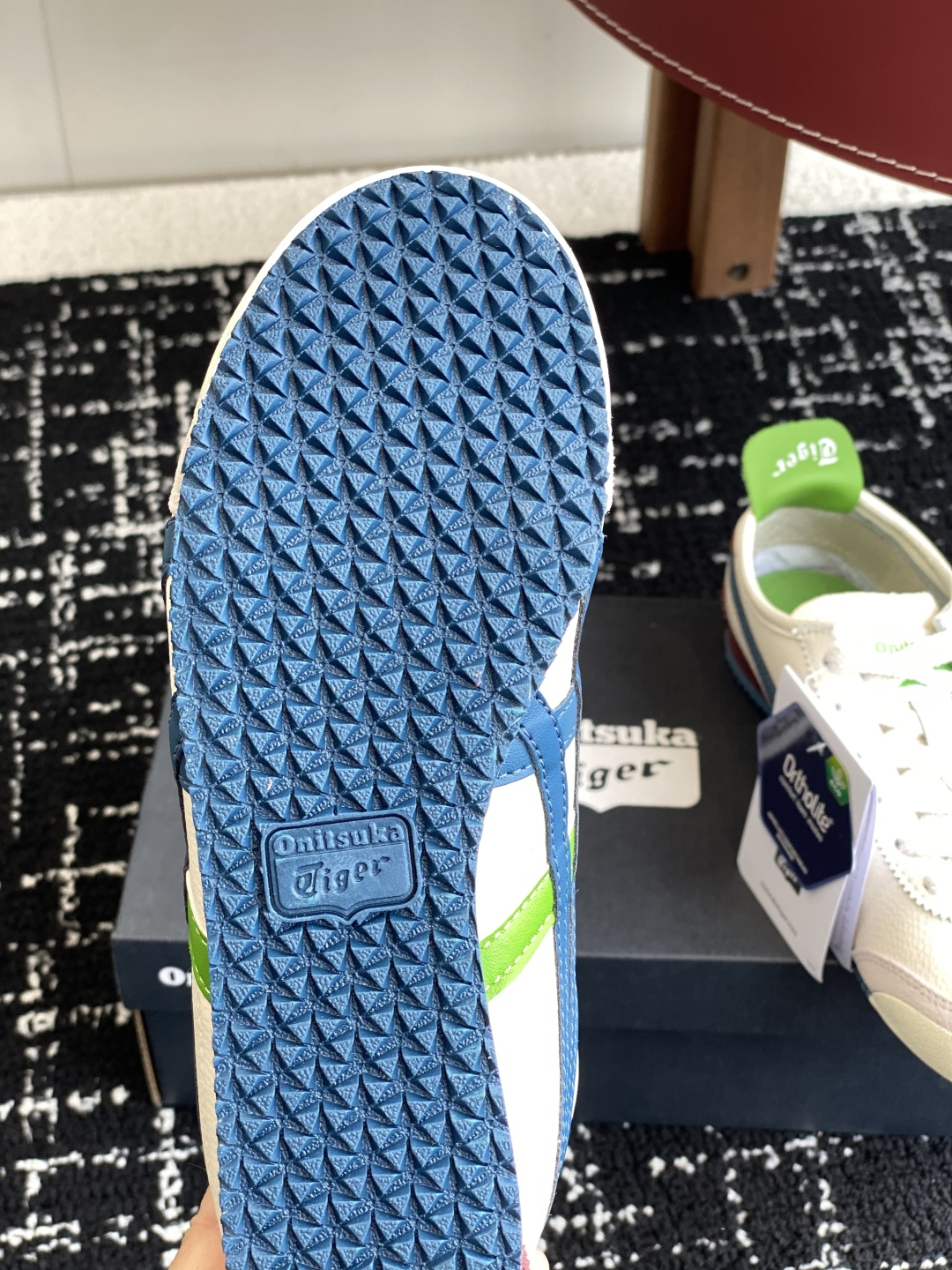 代购级
亚瑟士 Onitsuka Tiger鬼冢虎 反转李小龙

现代经典复古休闲MEXICO66，情侣