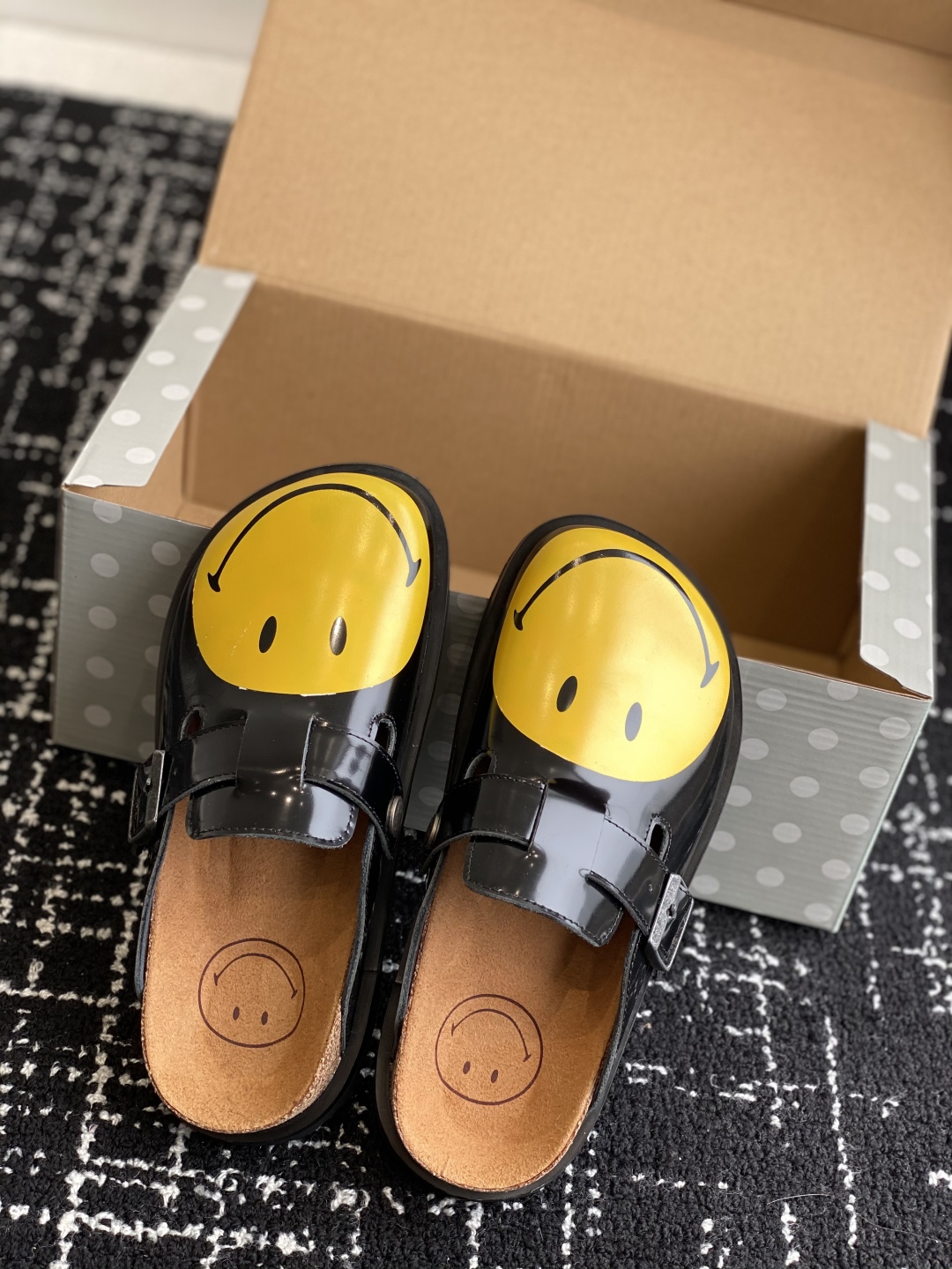 代购级
Birkenstock 25ss 新款 笑脸 勃肯 情侣款 包头拖 这两个品牌刚出联名我就心动了