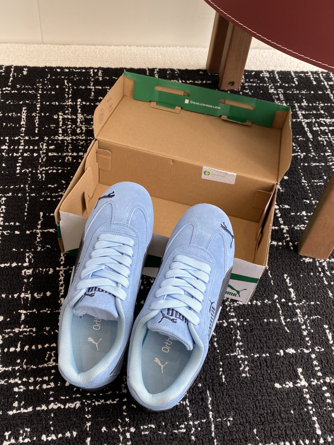 代购级
Puma 25ss时尚与运动的完美融合

Fenty 与彪马的联名无疑是一次时尚与运动的激情碰撞