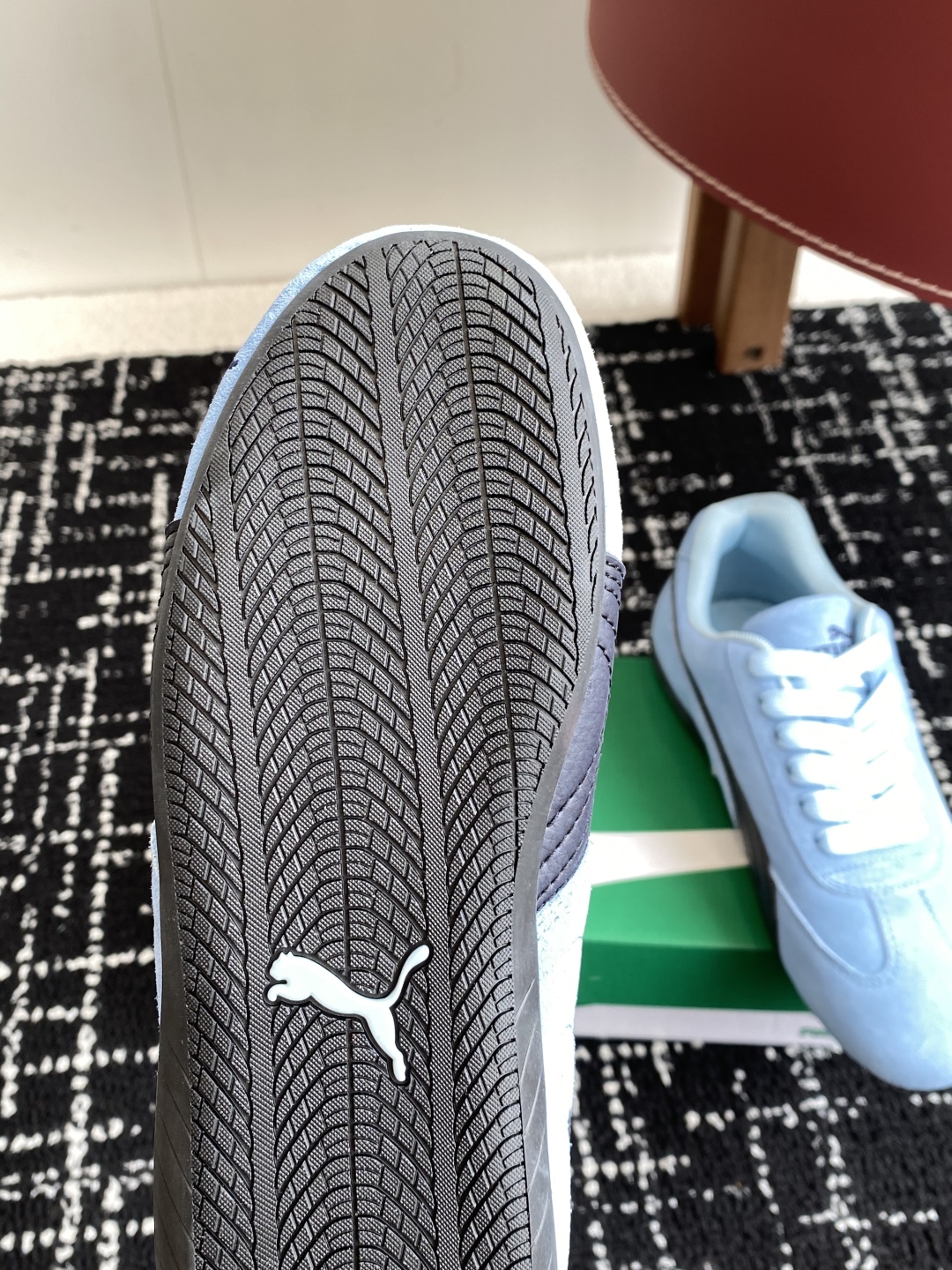 代购级
Puma 25ss时尚与运动的完美融合

Fenty 与彪马的联名无疑是一次时尚与运动的激情碰撞