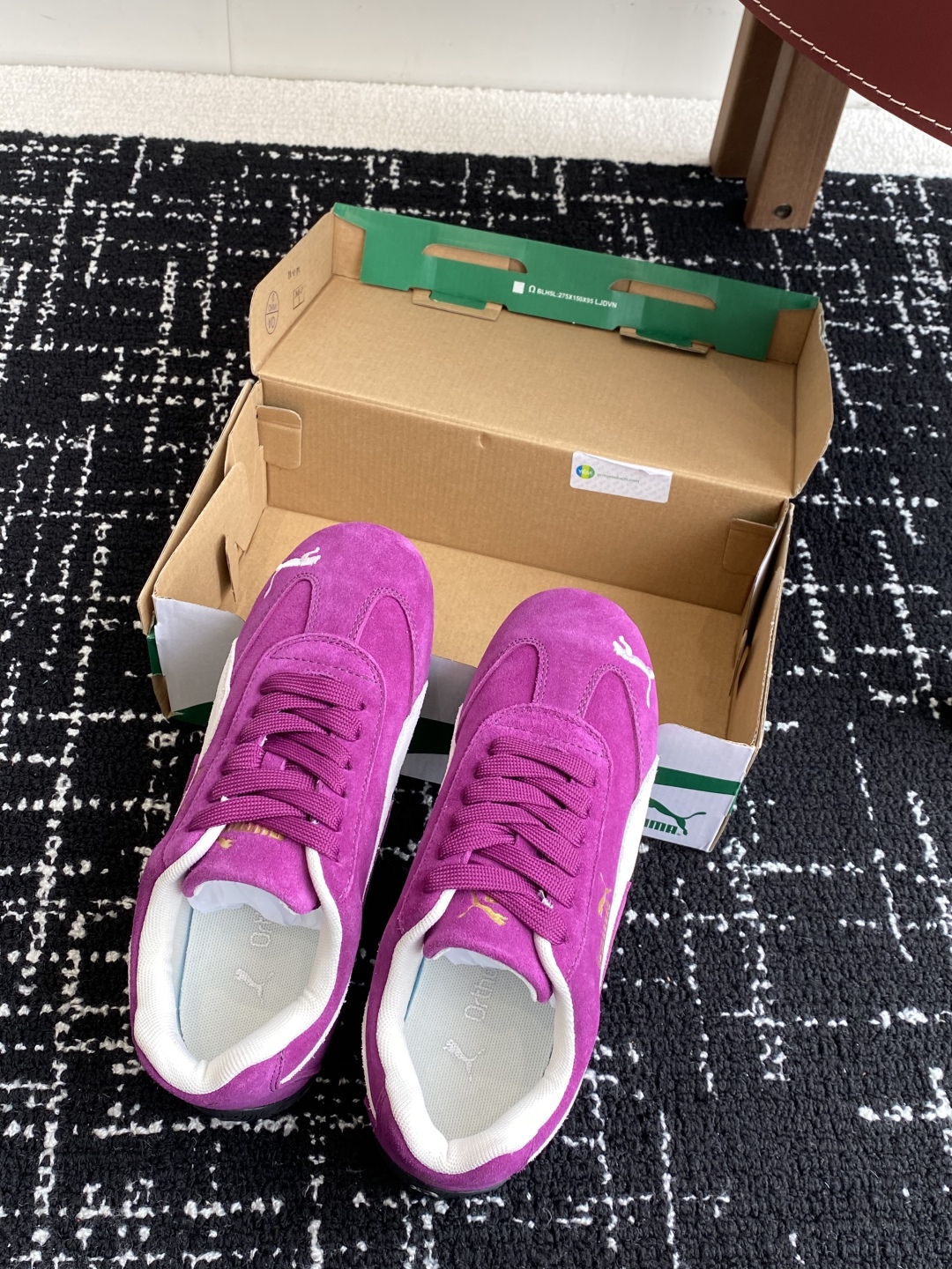 代购级
Puma 25ss时尚与运动的完美融合

Fenty 与彪马的联名无疑是一次时尚与运动的激情碰撞