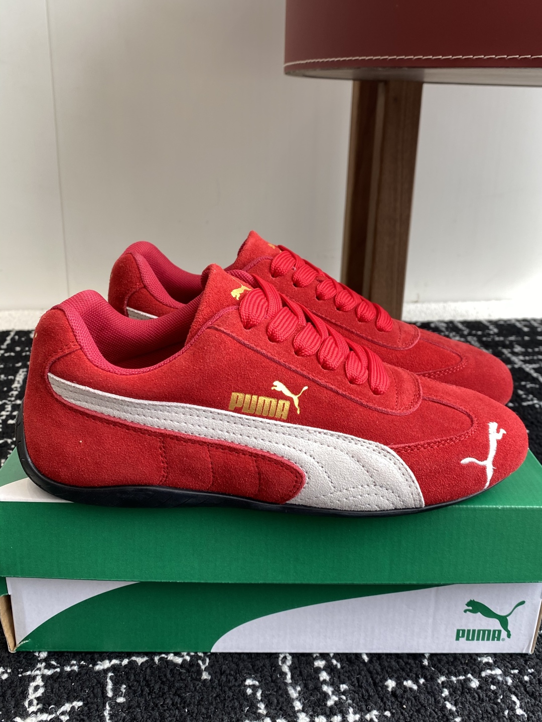 代购级
Puma 25ss时尚与运动的完美融合

Fenty 与彪马的联名无疑是一次时尚与运动的激情碰撞