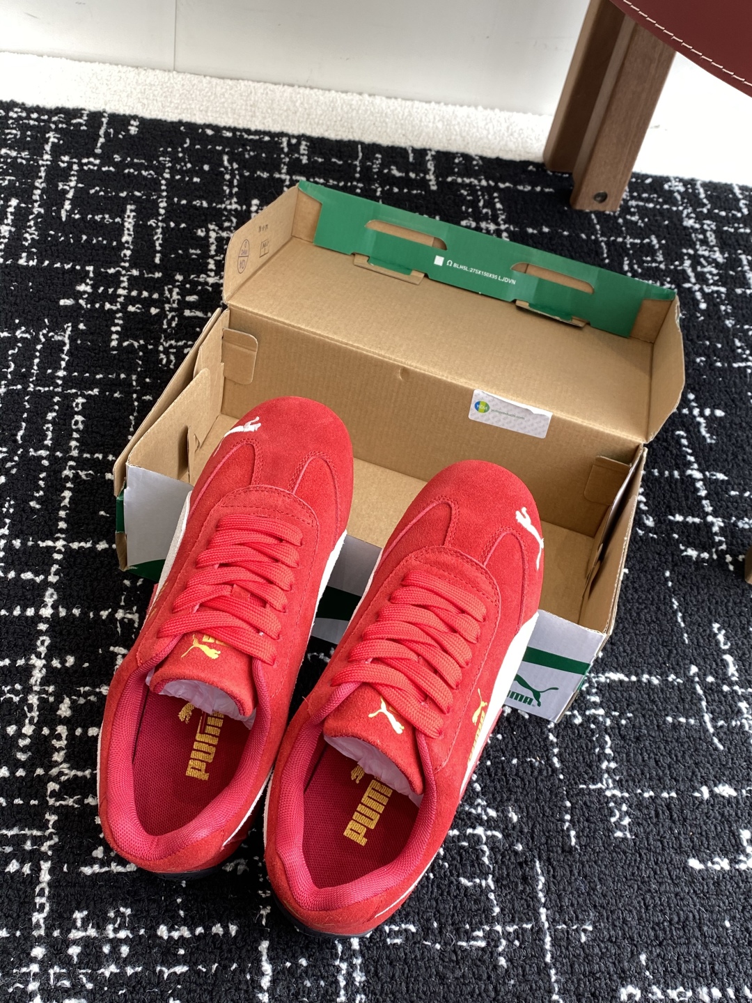 代购级
Puma 25ss时尚与运动的完美融合

Fenty 与彪马的联名无疑是一次时尚与运动的激情碰撞