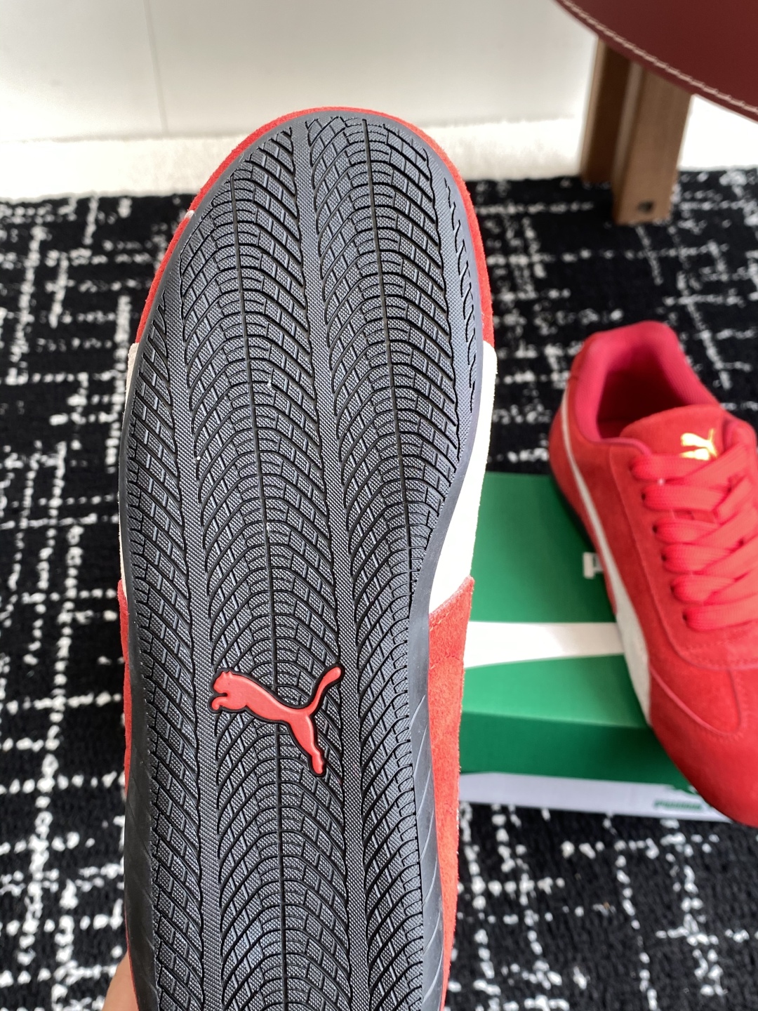 代购级
Puma 25ss时尚与运动的完美融合

Fenty 与彪马的联名无疑是一次时尚与运动的激情碰撞