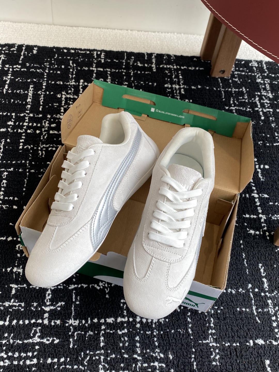 代购级
Puma 25ss时尚与运动的完美融合

Fenty 与彪马的联名无疑是一次时尚与运动的激情碰撞