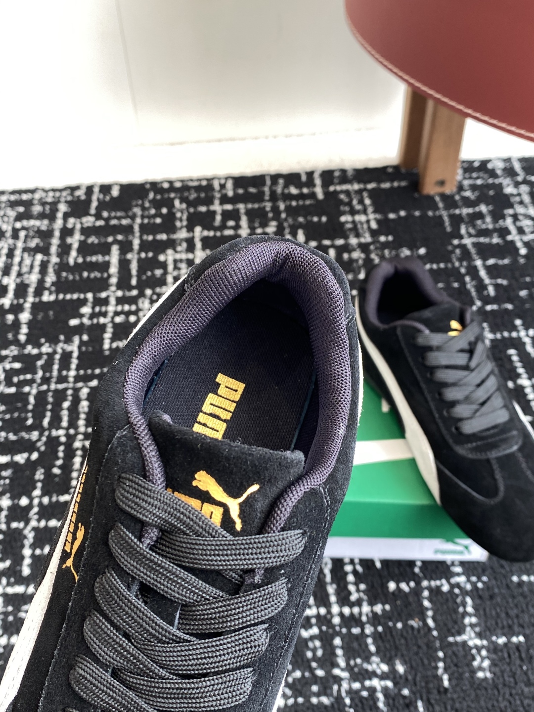 代购级
Puma 25ss时尚与运动的完美融合

Fenty 与彪马的联名无疑是一次时尚与运动的激情碰撞