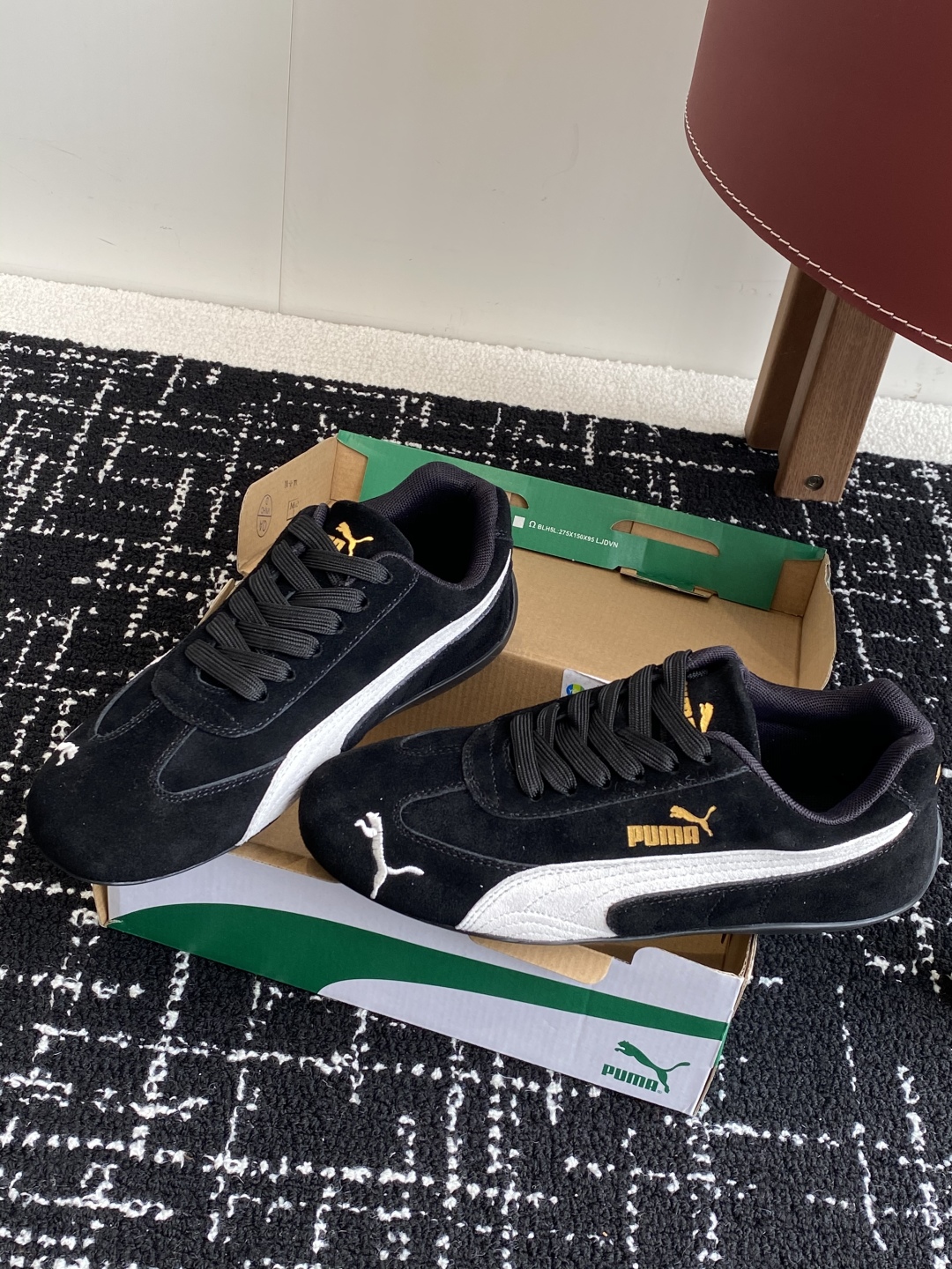 代购级
Puma 25ss时尚与运动的完美融合

Fenty 与彪马的联名无疑是一次时尚与运动的激情碰撞
