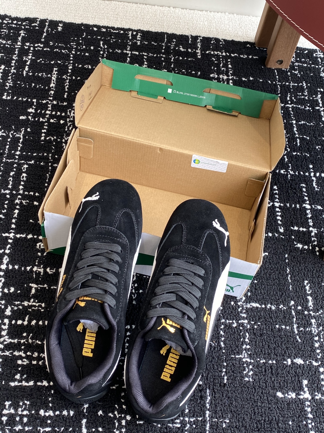代购级
Puma 25ss时尚与运动的完美融合

Fenty 与彪马的联名无疑是一次时尚与运动的激情碰撞