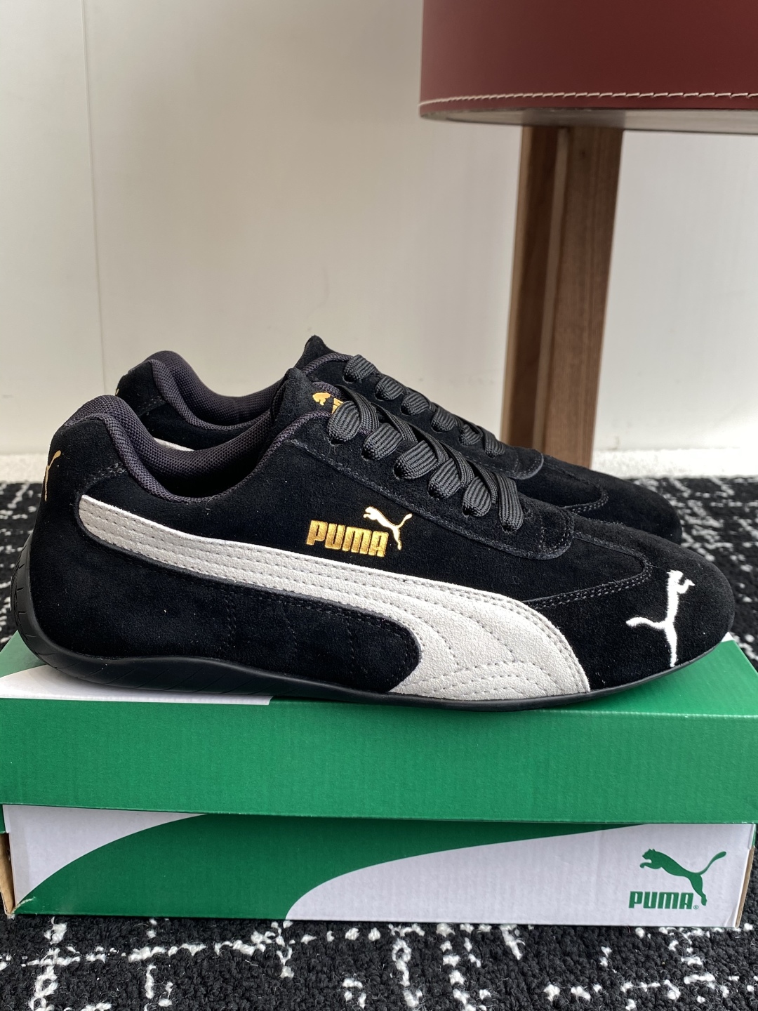 代购级
Puma 25ss时尚与运动的完美融合

Fenty 与彪马的联名无疑是一次时尚与运动的激情碰撞