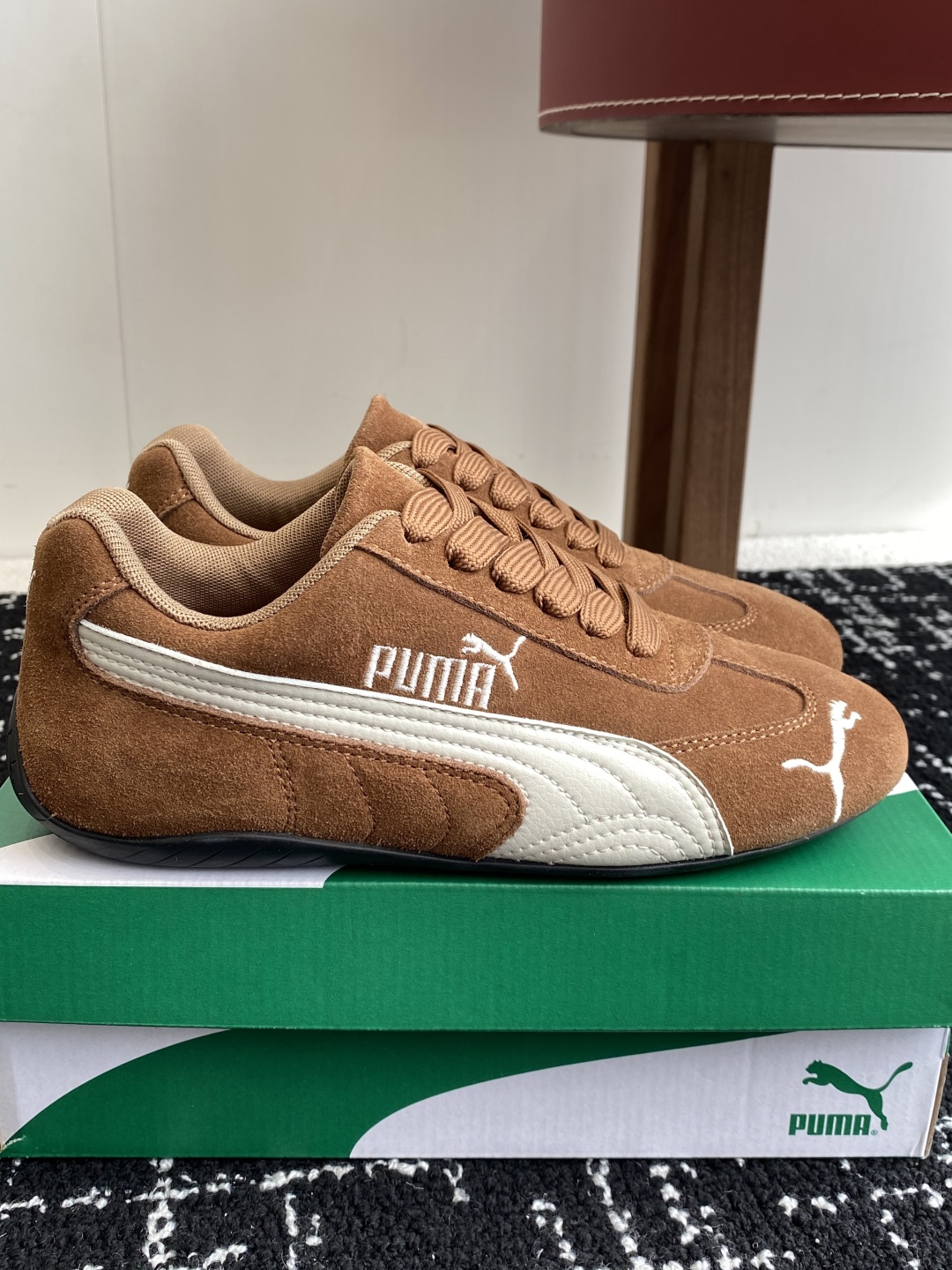 代购级
Puma 25ss时尚与运动的完美融合

Fenty 与彪马的联名无疑是一次时尚与运动的激情碰撞