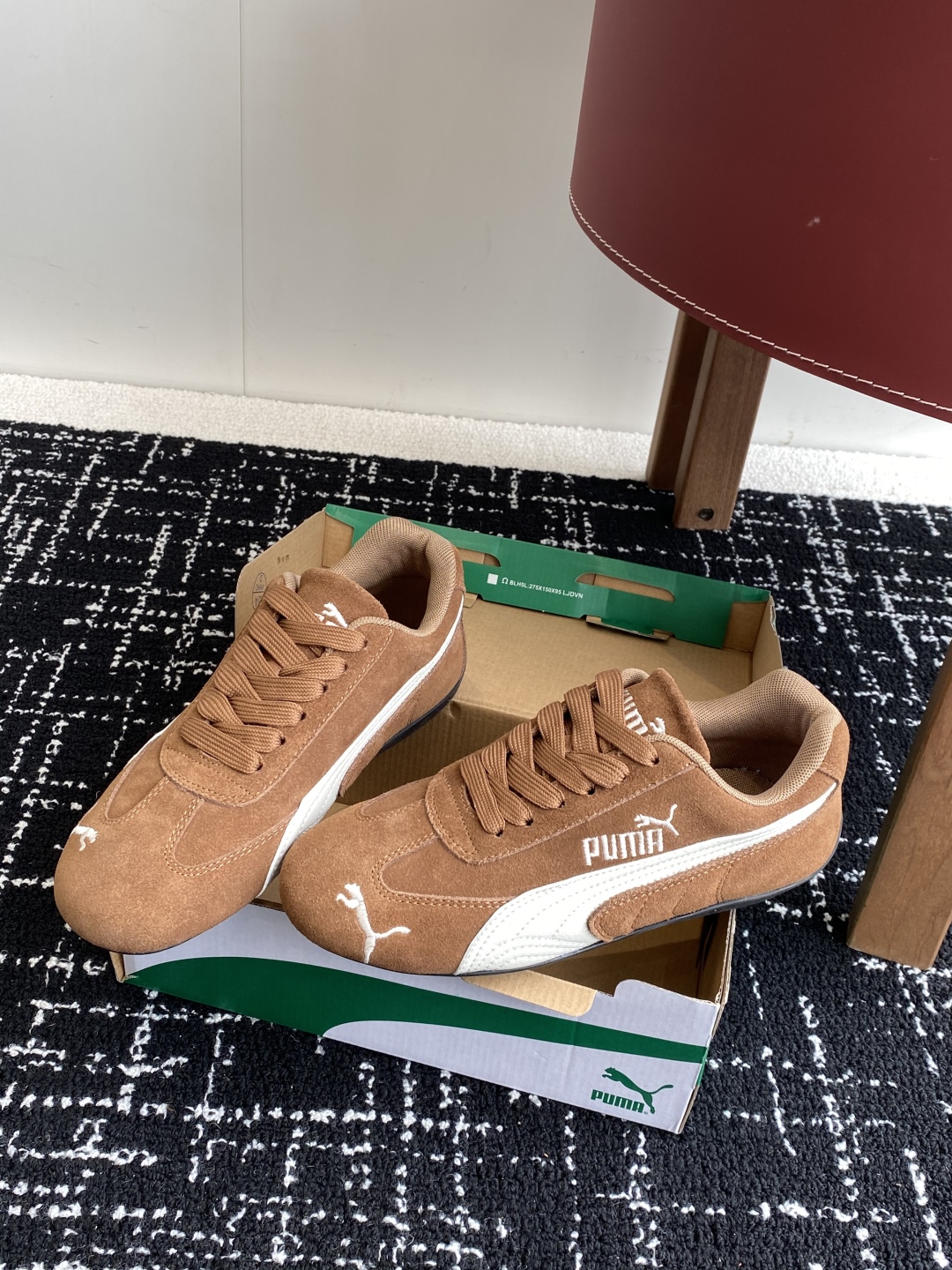 代购级
Puma 25ss时尚与运动的完美融合

Fenty 与彪马的联名无疑是一次时尚与运动的激情碰撞