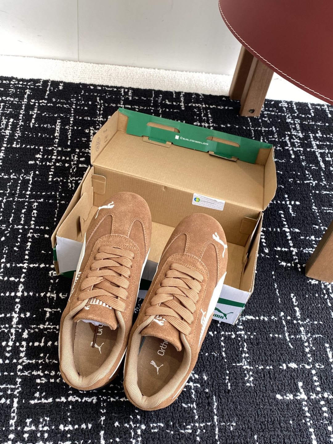 代购级
Puma 25ss时尚与运动的完美融合

Fenty 与彪马的联名无疑是一次时尚与运动的激情碰撞