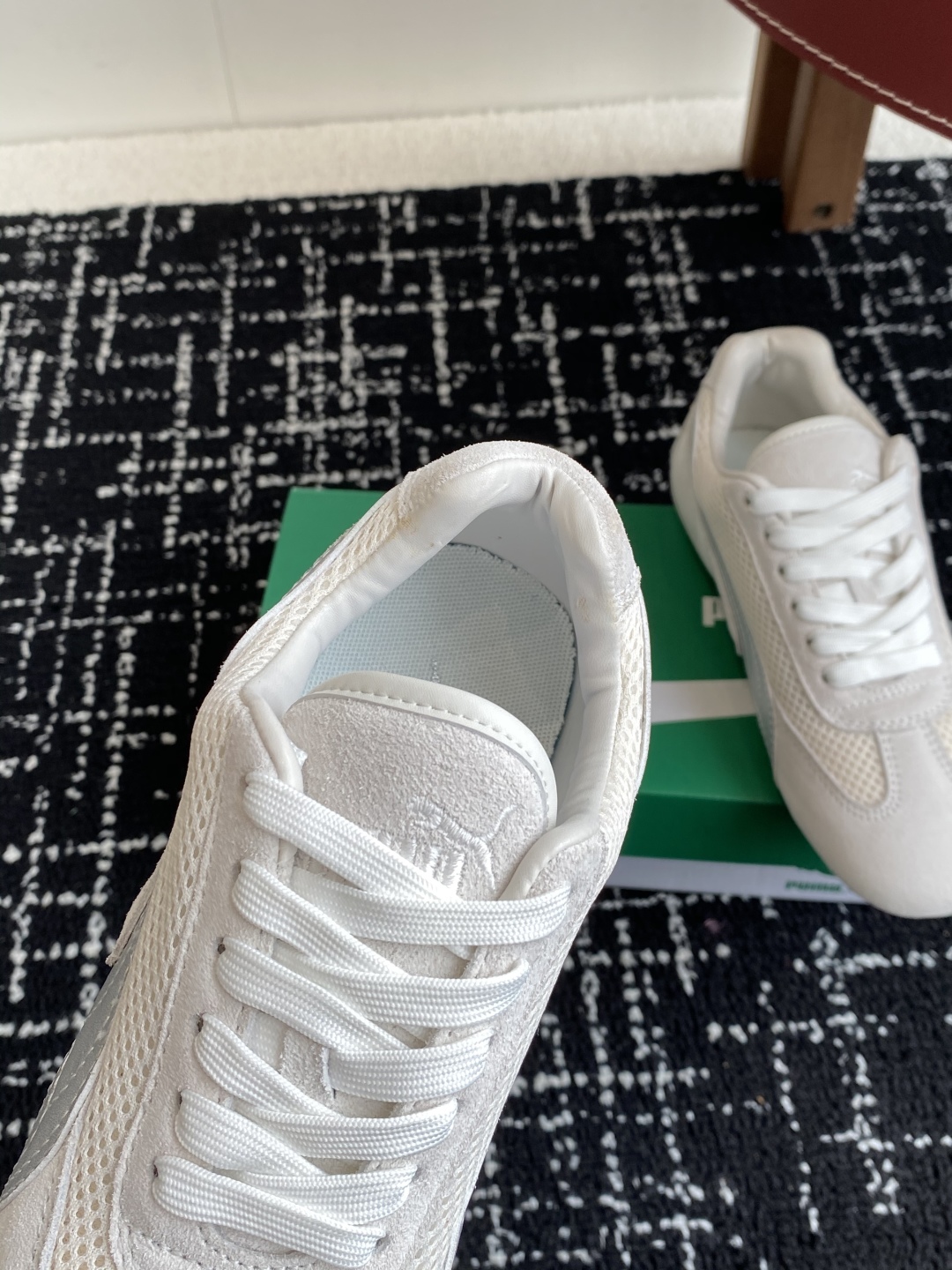 代购级
Puma 25ss时尚与运动的完美融合

Fenty 与彪马的联名无疑是一次时尚与运动的激情碰撞