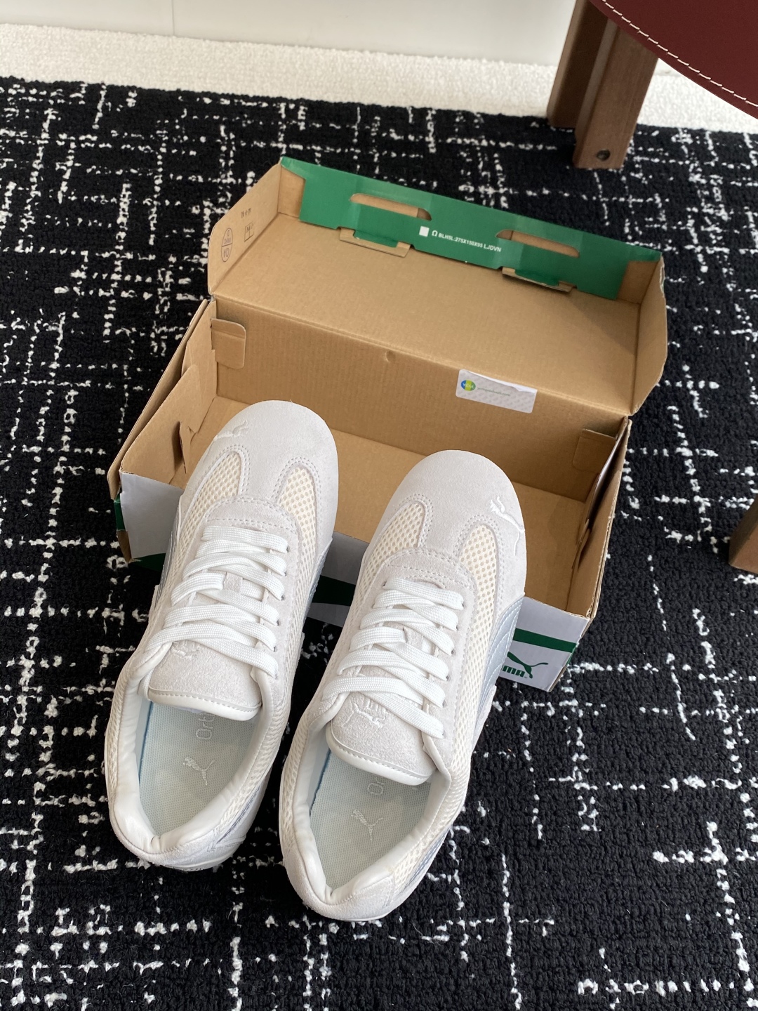 代购级
Puma 25ss时尚与运动的完美融合

Fenty 与彪马的联名无疑是一次时尚与运动的激情碰撞