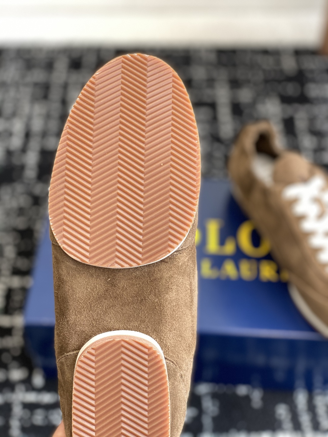 代购级
POLO 25ss 系带休闲女鞋 此品牌是来自意大利的世界顶级奢侈品牌，

所有产品均选用最顶级