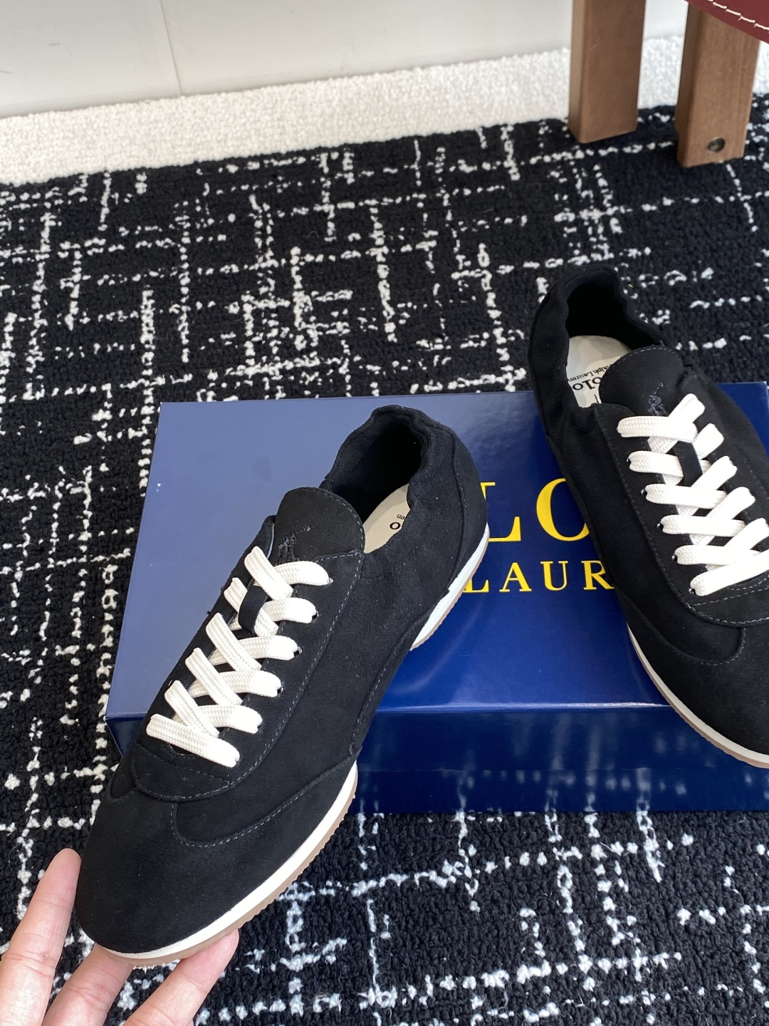 代购级
POLO 25ss 系带休闲女鞋 此品牌是来自意大利的世界顶级奢侈品牌，

所有产品均选用最顶级