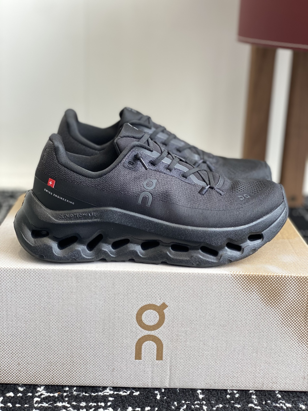 代购级
On 昂跑Cloudtilt 新品同步官网 透气编织网面 采用松紧带技术免系鞋带的轻量运动休闲鞋