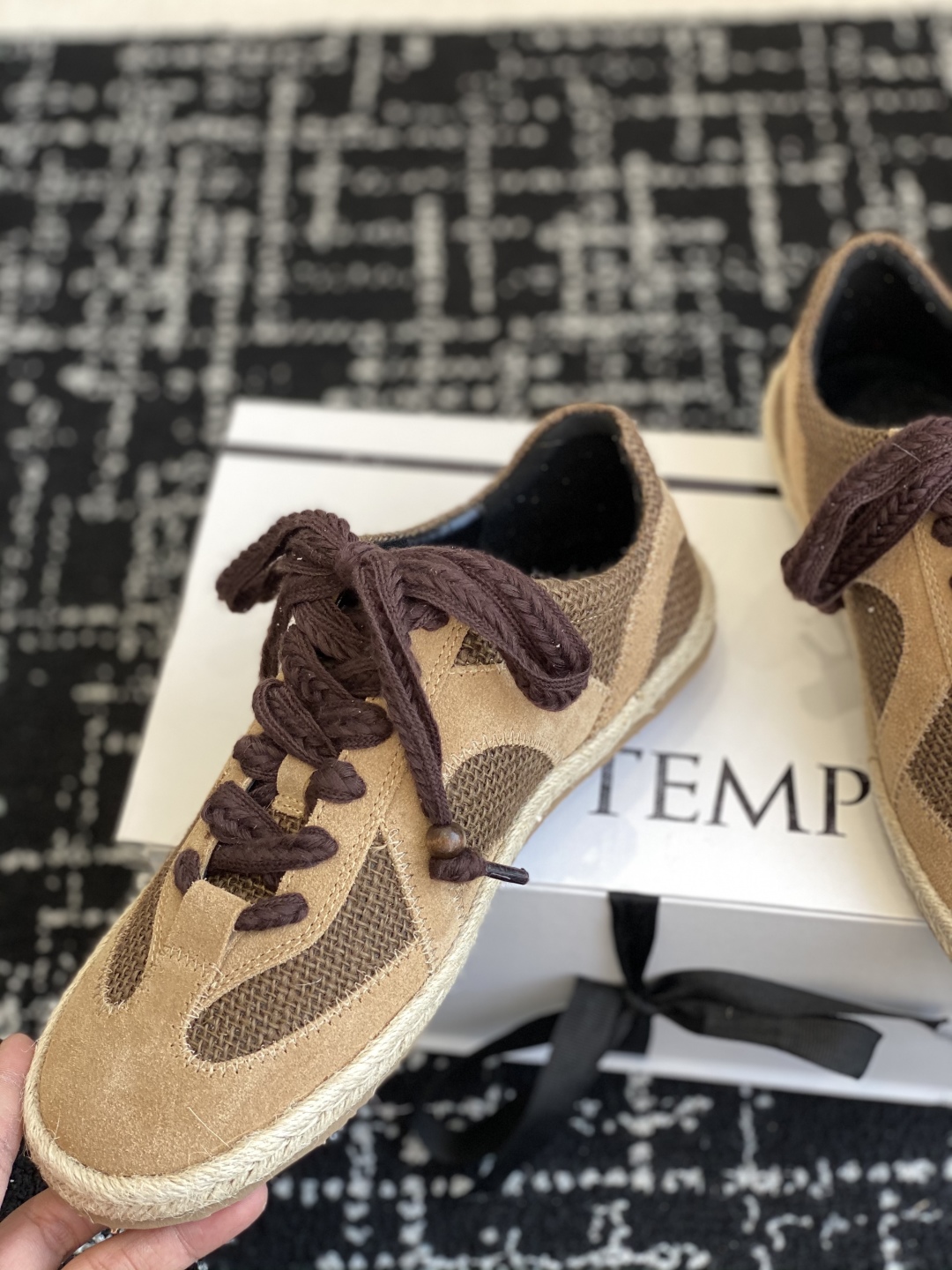 代购级
COTEMP New Launch |Kairo 

COTEMss 春夏新款 柔软德训鞋Kai