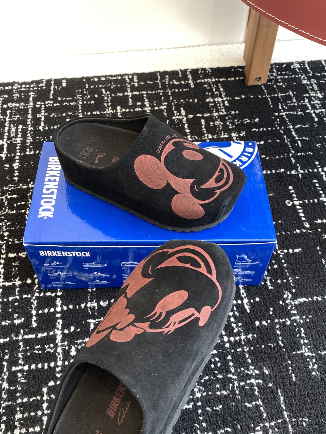 代购级
Birkenstock 25ss 新款厚底 勃肯 包头拖 米奇鼠 这两个品牌刚出联名我就心动了
