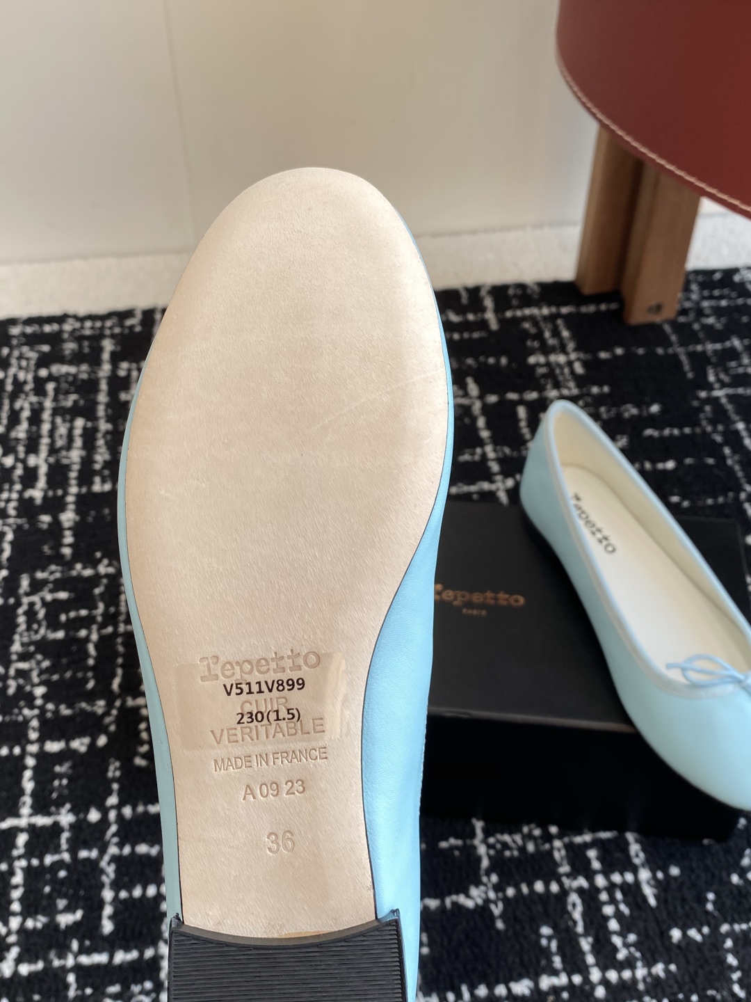 代购级
Repetto 25ss 春夏 平底芭蕾舞鞋 单鞋

鞋头和鞋垫里面 上脚脚感舒适显瘦 配啥啥好