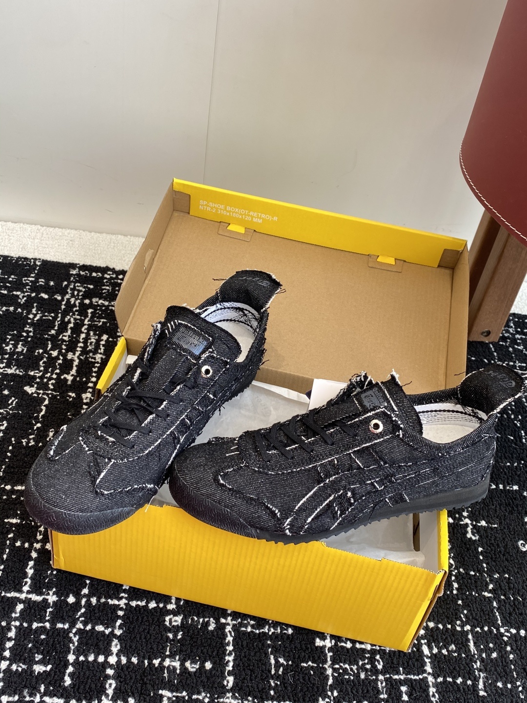 代购级
Onitsuka Tiger MEXICO 66 SD 鬼冢虎 牛仔蓝 复古运动休闲鞋
鬼家虎