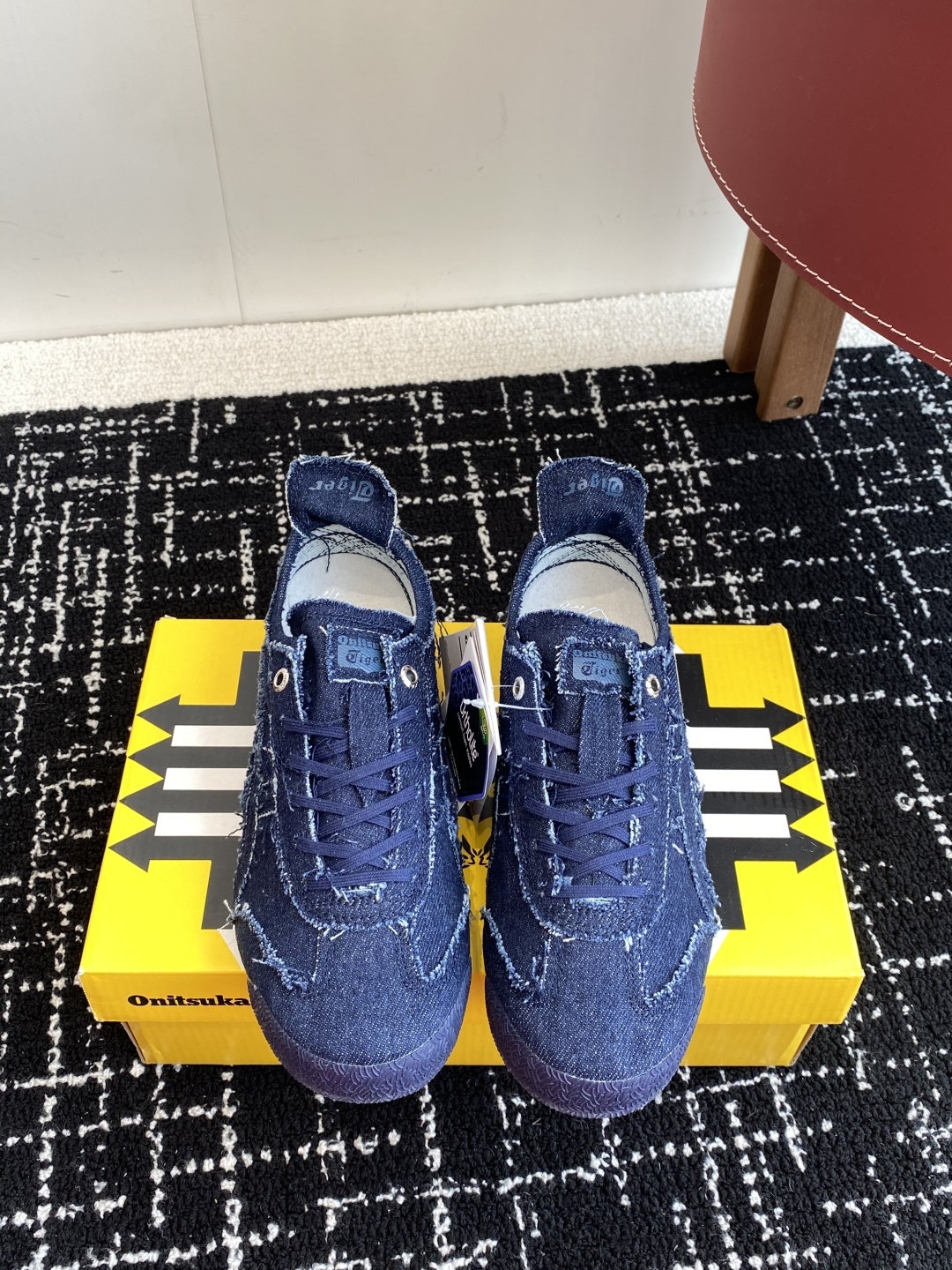 代购级
Onitsuka Tiger MEXICO 66 SD 鬼冢虎 牛仔蓝 复古运动休闲鞋
鬼家虎