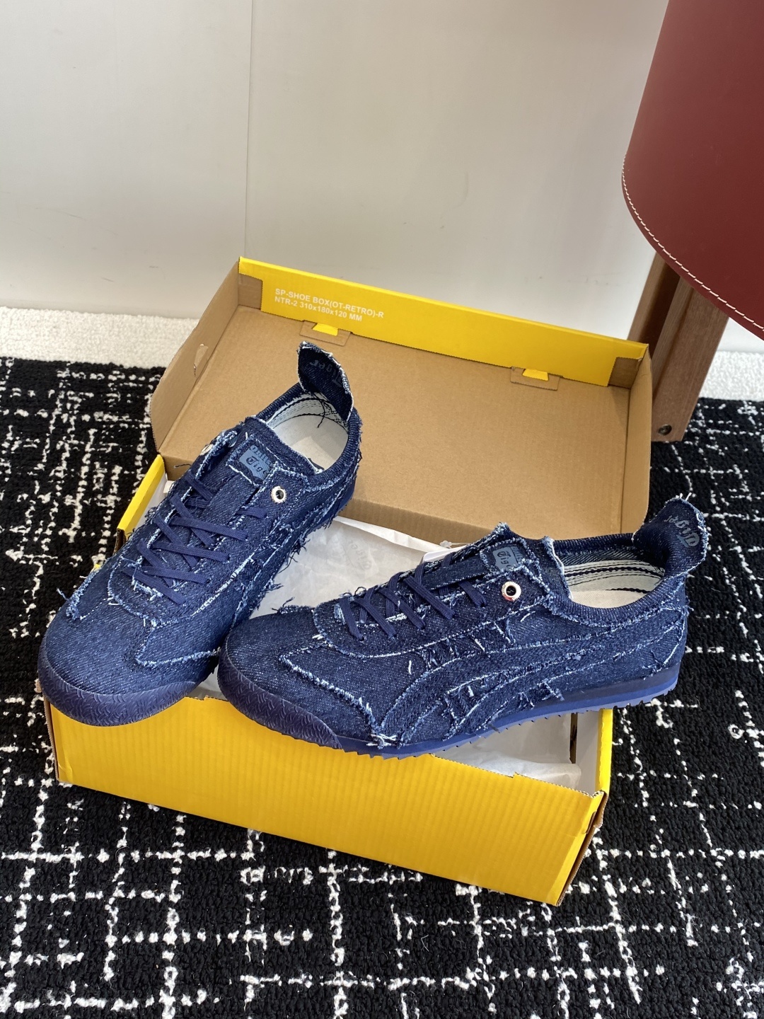 代购级
Onitsuka Tiger MEXICO 66 SD 鬼冢虎 牛仔蓝 复古运动休闲鞋
鬼家虎