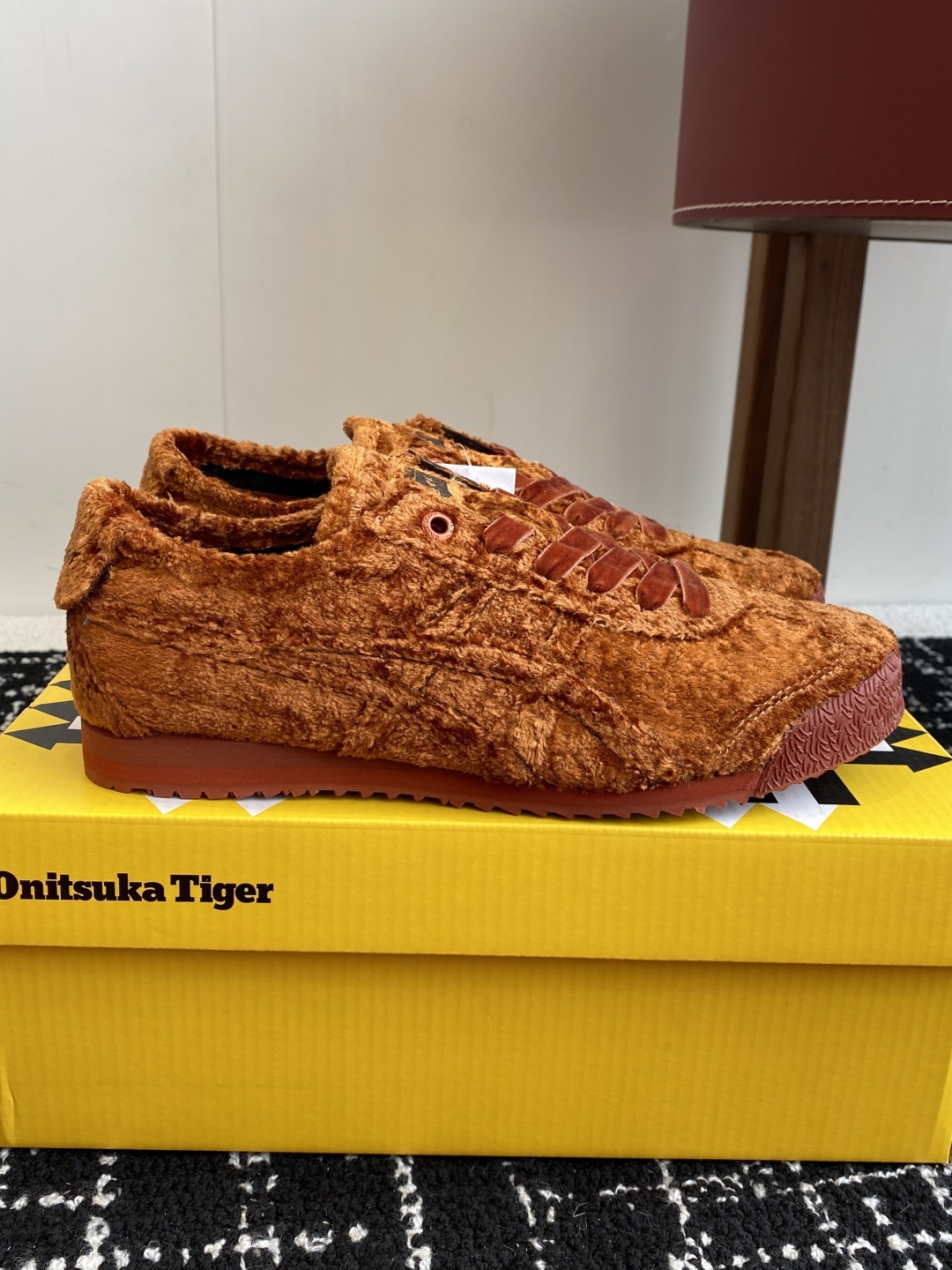 代购级
鬼冢虎 Onitsuka Tiger Mexico 66 Velvet 丝绒蓝
【Velvet