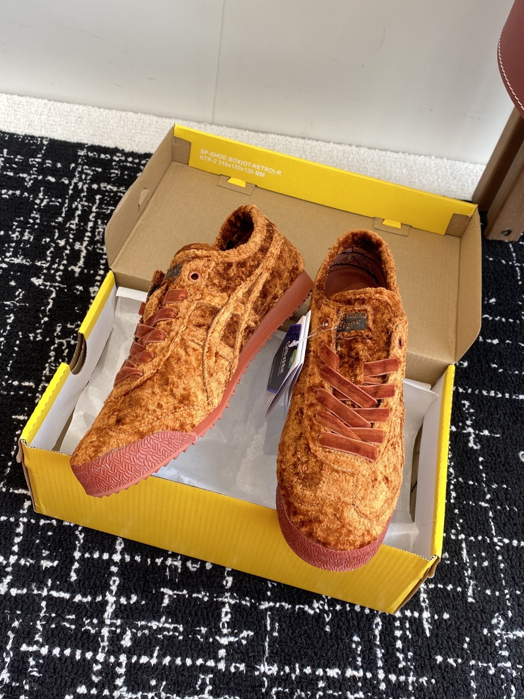 代购级
鬼冢虎 Onitsuka Tiger Mexico 66 Velvet 丝绒蓝
【Velvet