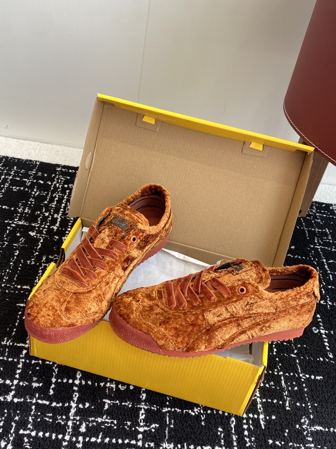 代购级
鬼冢虎 Onitsuka Tiger Mexico 66 Velvet 丝绒蓝
【Velvet