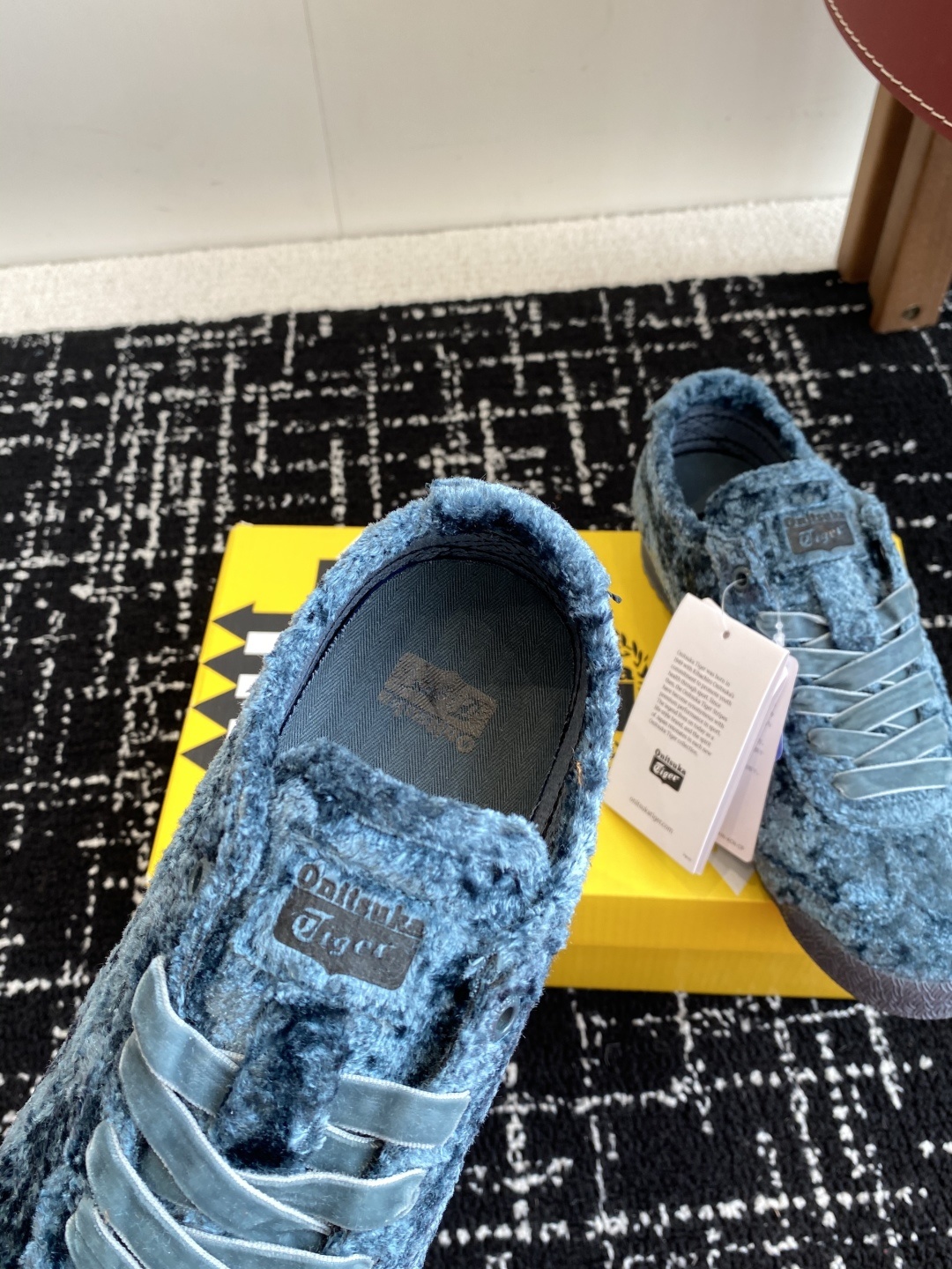 代购级
鬼冢虎 Onitsuka Tiger Mexico 66 Velvet 丝绒蓝
【Velvet