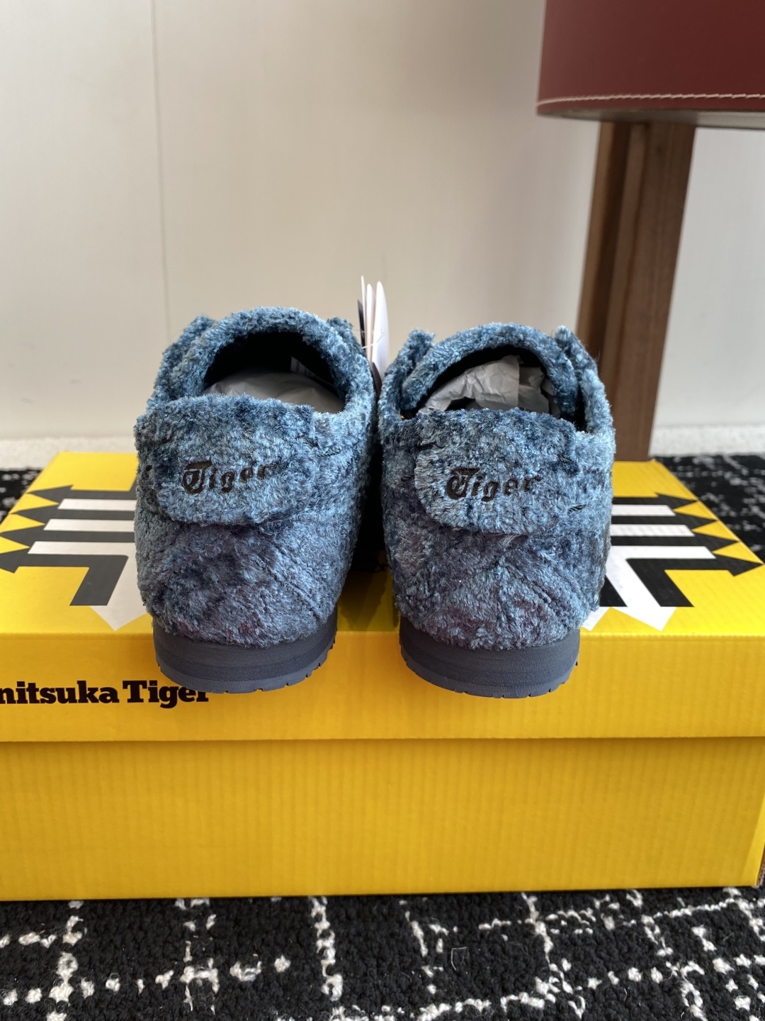 代购级
鬼冢虎 Onitsuka Tiger Mexico 66 Velvet 丝绒蓝
【Velvet
