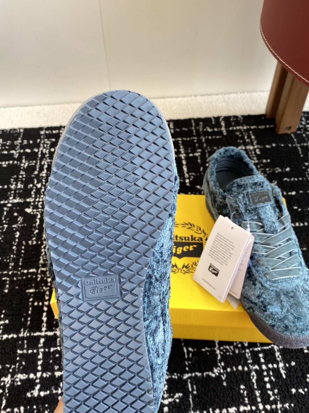 代购级
鬼冢虎 Onitsuka Tiger Mexico 66 Velvet 丝绒蓝
【Velvet