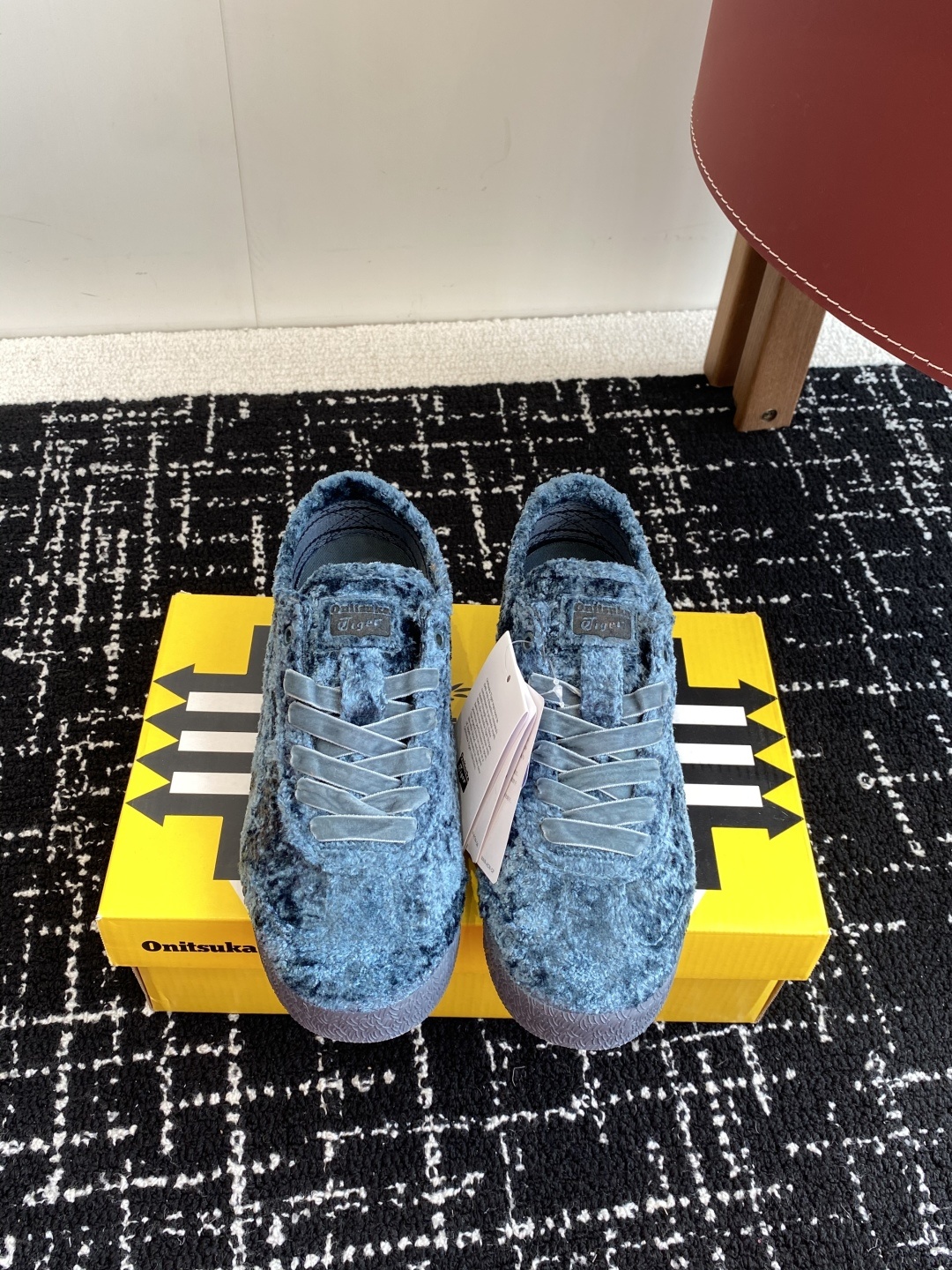 代购级
鬼冢虎 Onitsuka Tiger Mexico 66 Velvet 丝绒蓝
【Velvet