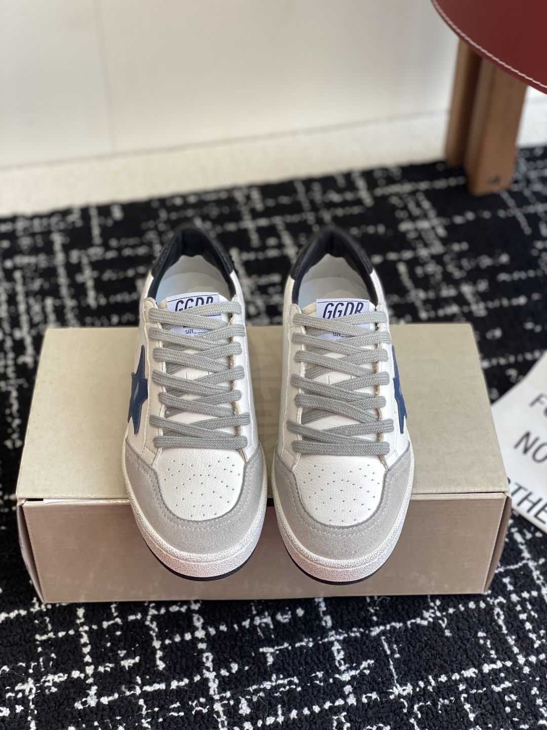 东莞代购级（⚠️秒杀市场版本）
GGDB~~Golden Goose Deluxe Brand

GGD