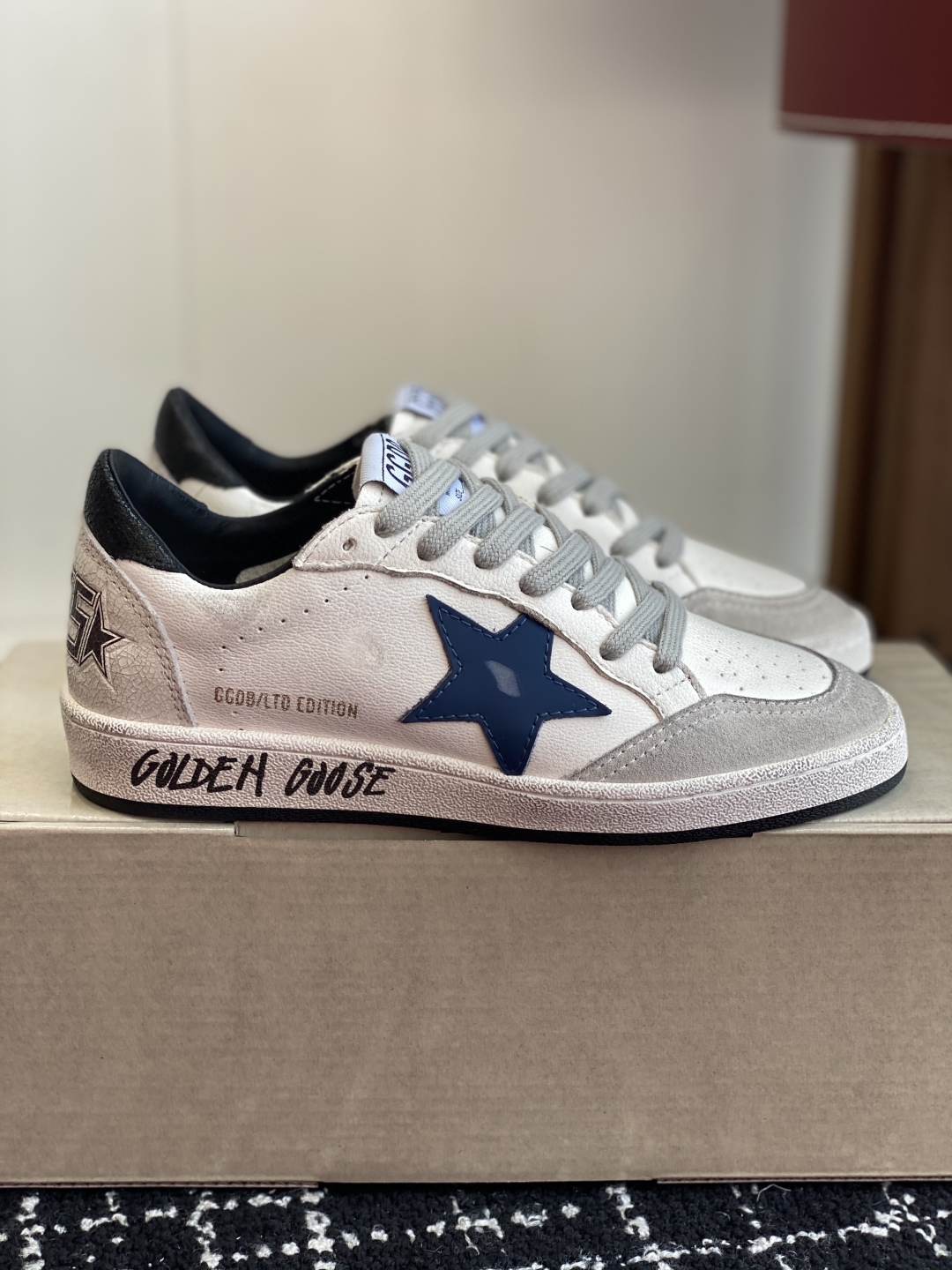 东莞代购级（⚠️秒杀市场版本）
GGDB~~Golden Goose Deluxe Brand

GGD