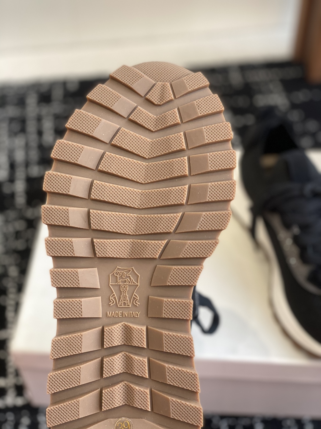 代购级
Brunello Cucinelli 25ss最新 Bc 系带 休闲鞋 阿甘鞋

鞋面进口飞织面