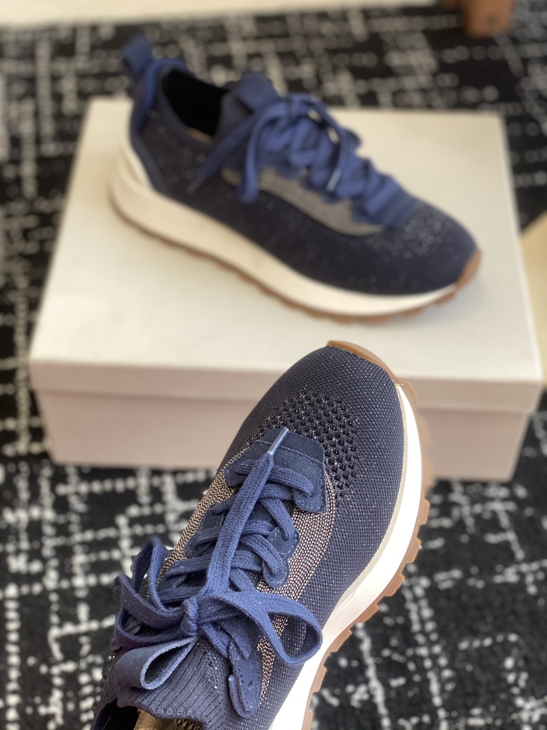 代购级
Brunello Cucinelli 25ss最新 Bc 系带 休闲鞋 阿甘鞋

鞋面进口飞织面