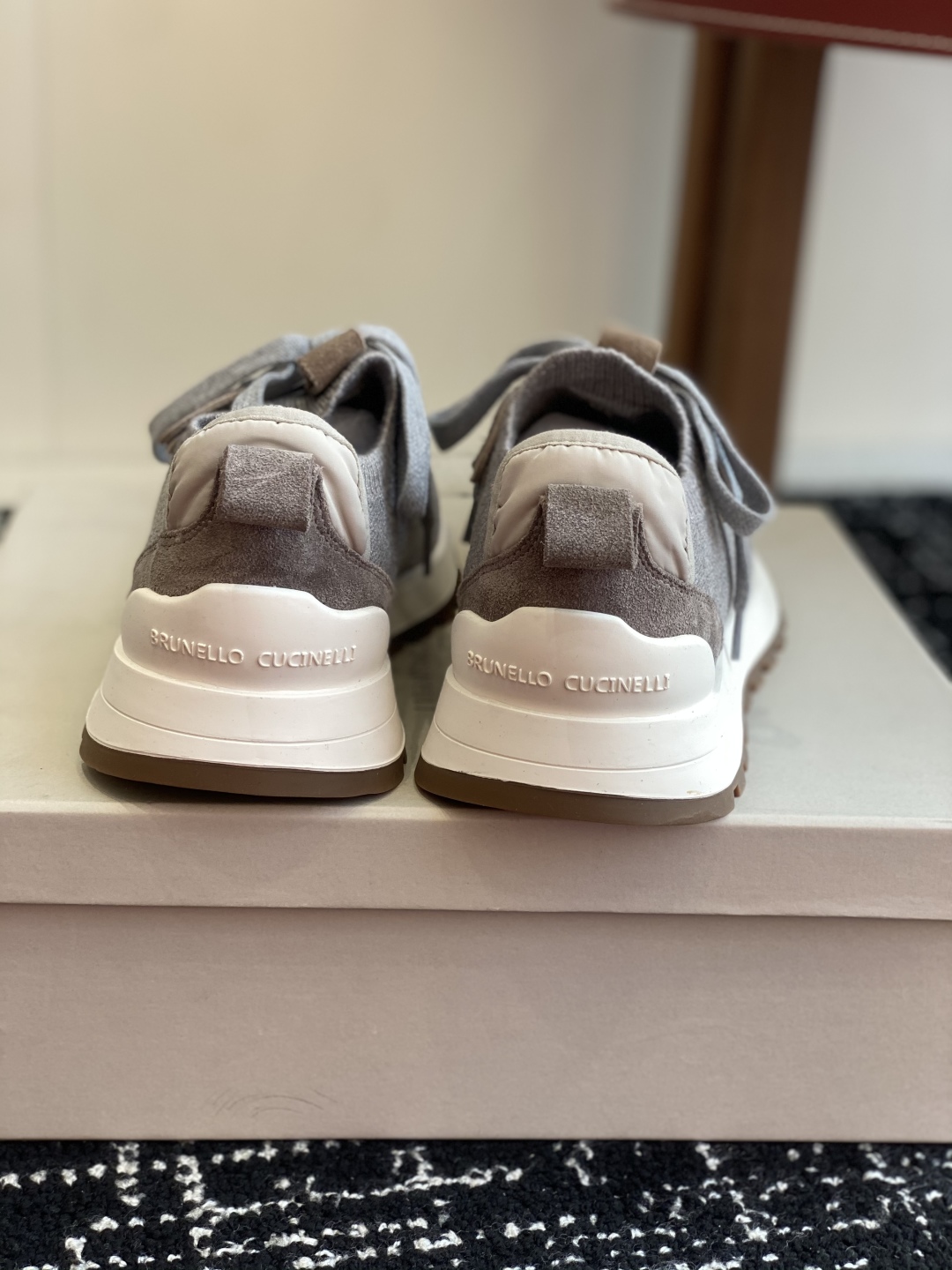 代购级
Brunello Cucinelli 25ss最新 Bc 系带 休闲鞋 阿甘鞋

鞋面进口飞织面