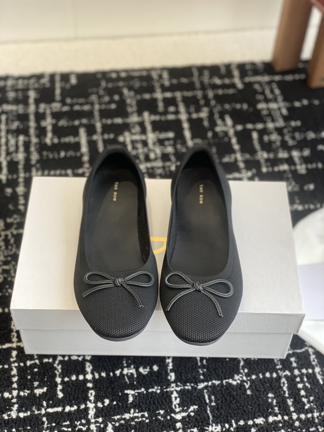 东莞代购级
The row 25ss 春夏季新款芭蕾 单鞋 专柜新款The Row芭蕾鞋， 原版复刻正确