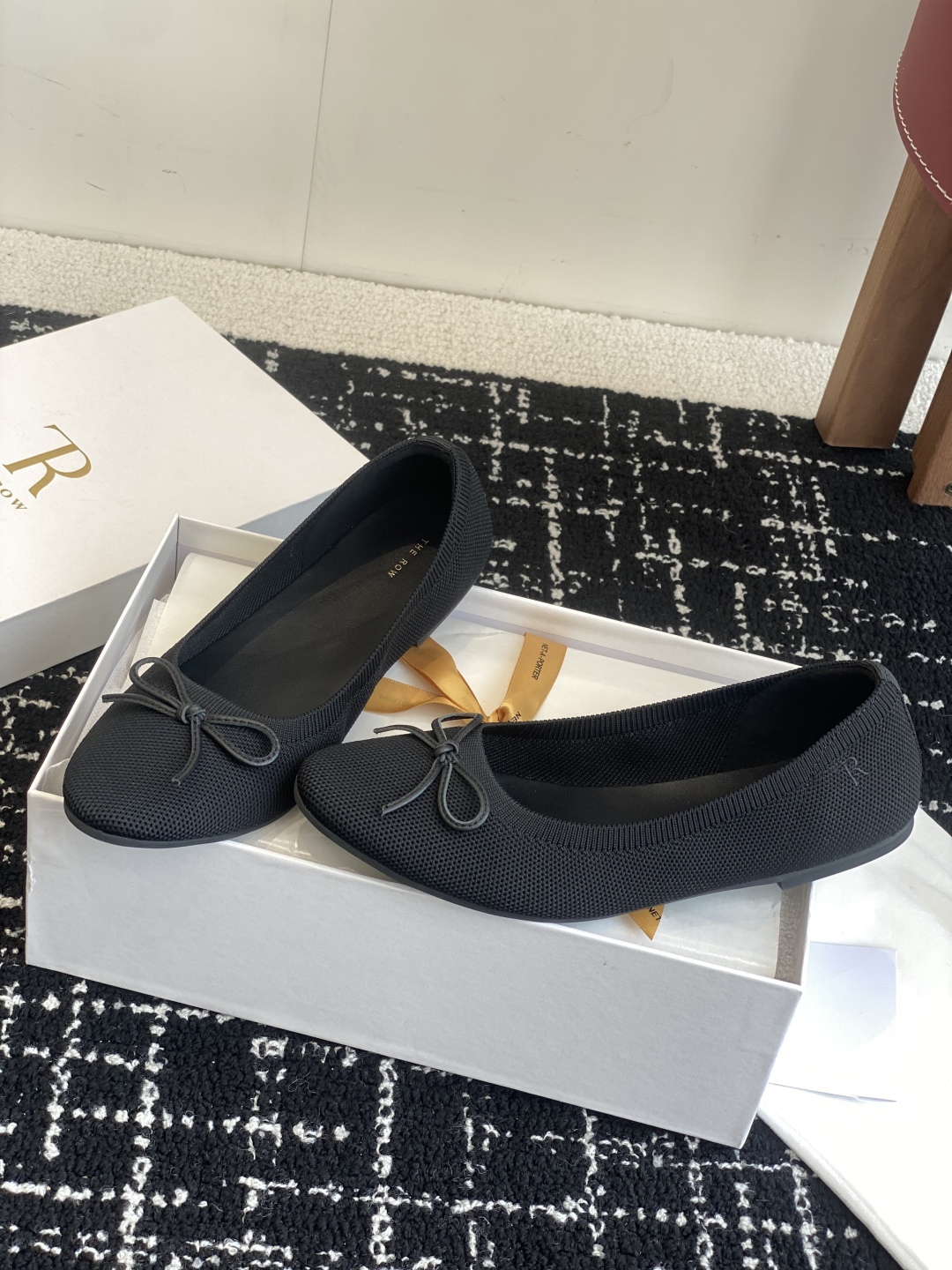 东莞代购级
The row 25ss 春夏季新款芭蕾 单鞋 专柜新款The Row芭蕾鞋， 原版复刻正确