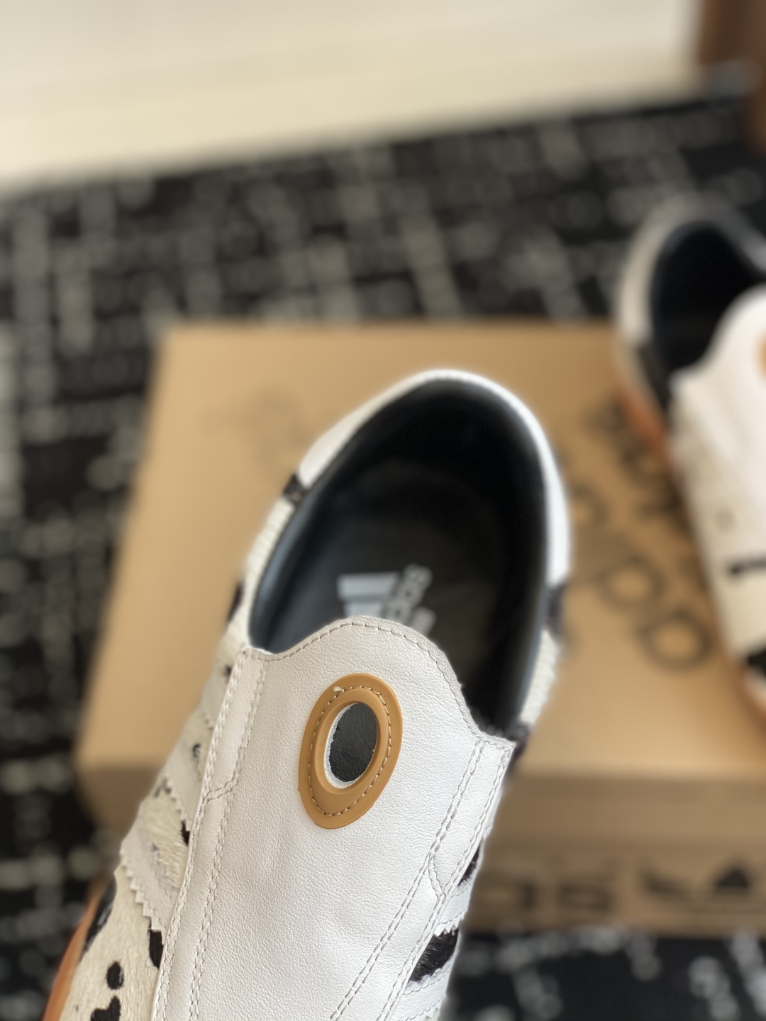 代购级
Adidas 阿迪达斯 25ss春夏新款 一脚蹬 平底 跆拳道鞋 休闲鞋

简直就是球鞋界的“流