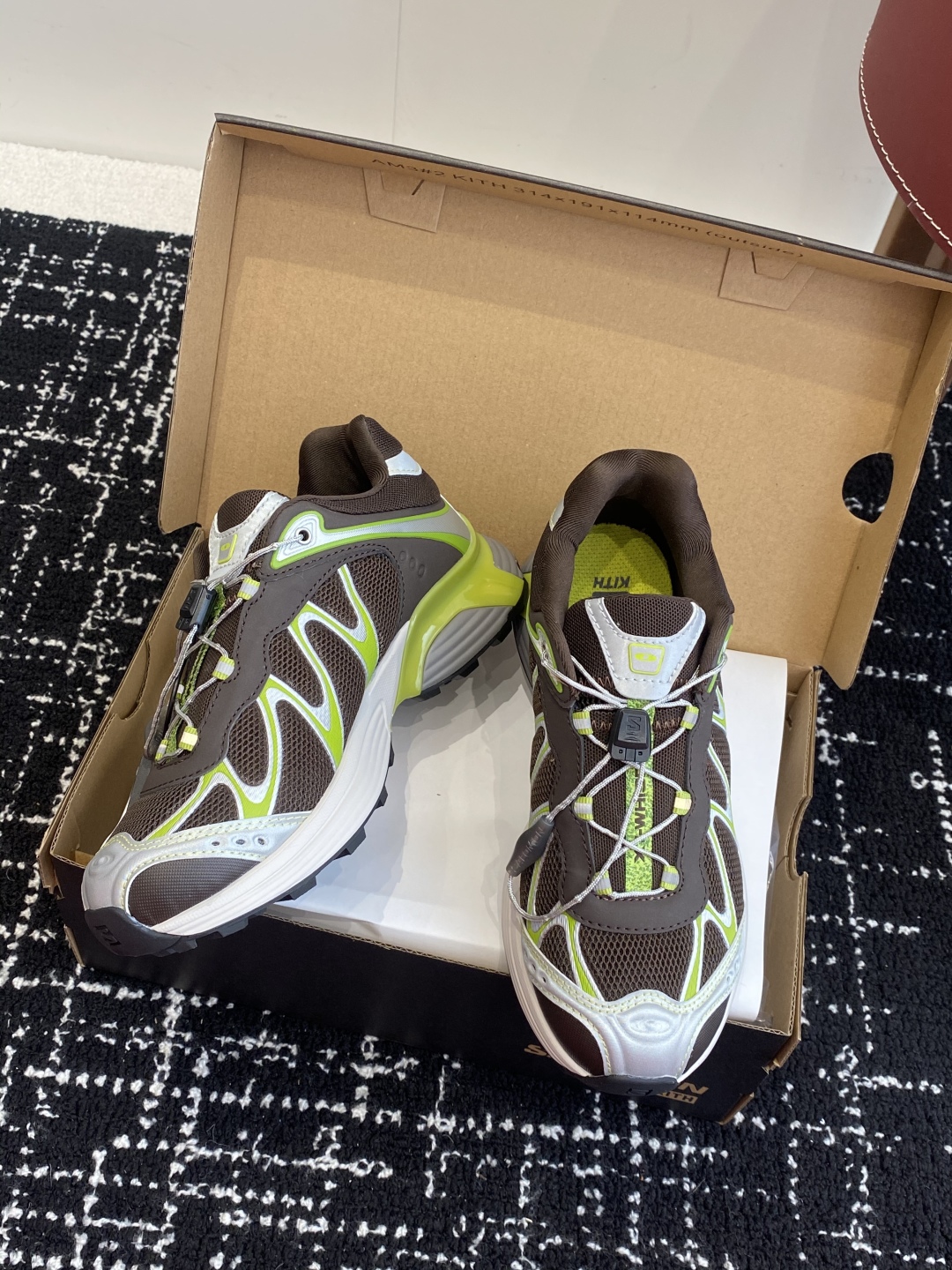 代购级（⚠️广州版本）
SALOMON XT WHISPER 萨洛蒙户外 休闲 运动鞋

原版购入开发 