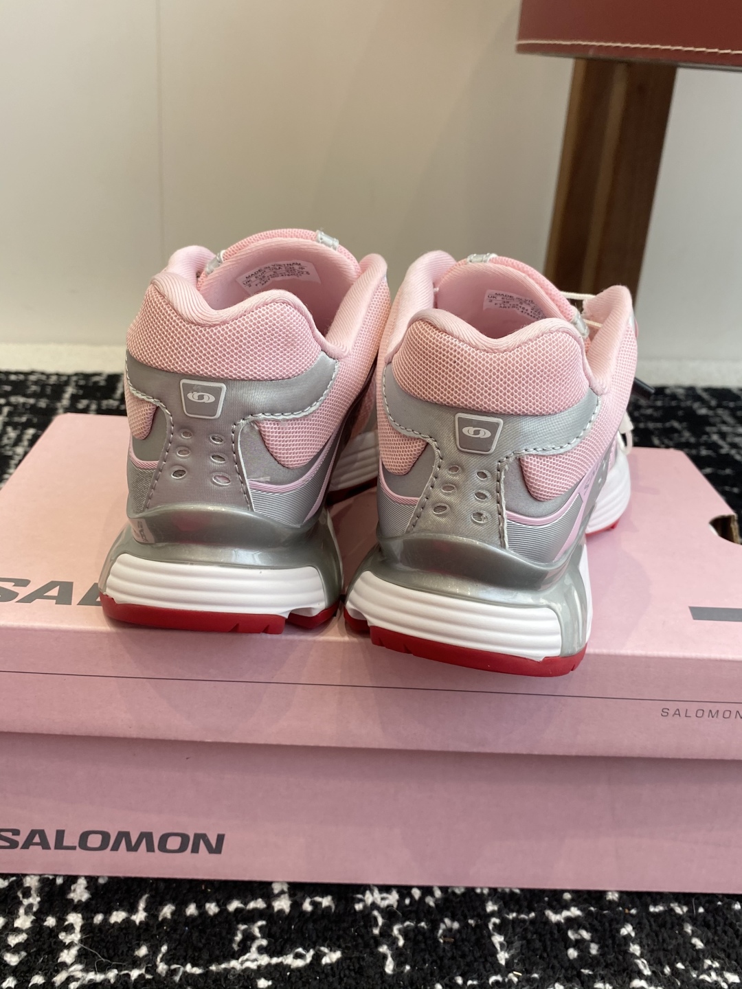 代购级（⚠️广州版本）
SALOMON XT WHISPER 萨洛蒙户外 休闲 运动鞋

原版购入开发 