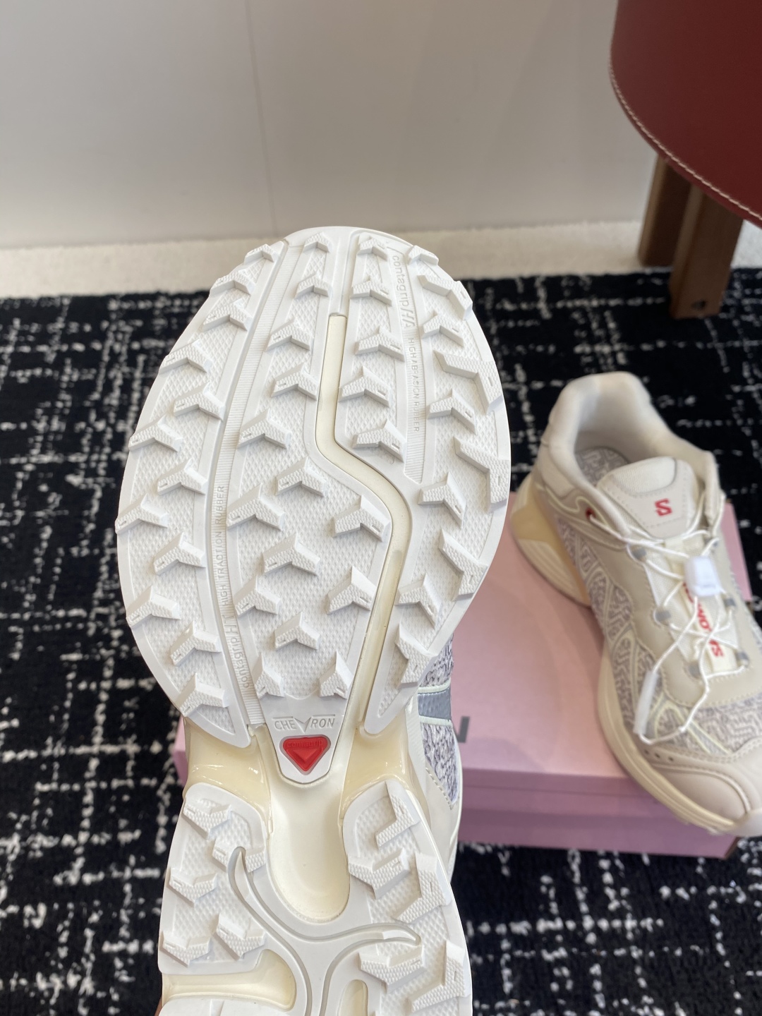 代购级（⚠️广州版本）
SALOMON XT WHISPER 萨洛蒙户外 休闲 运动鞋

原版购入开发 