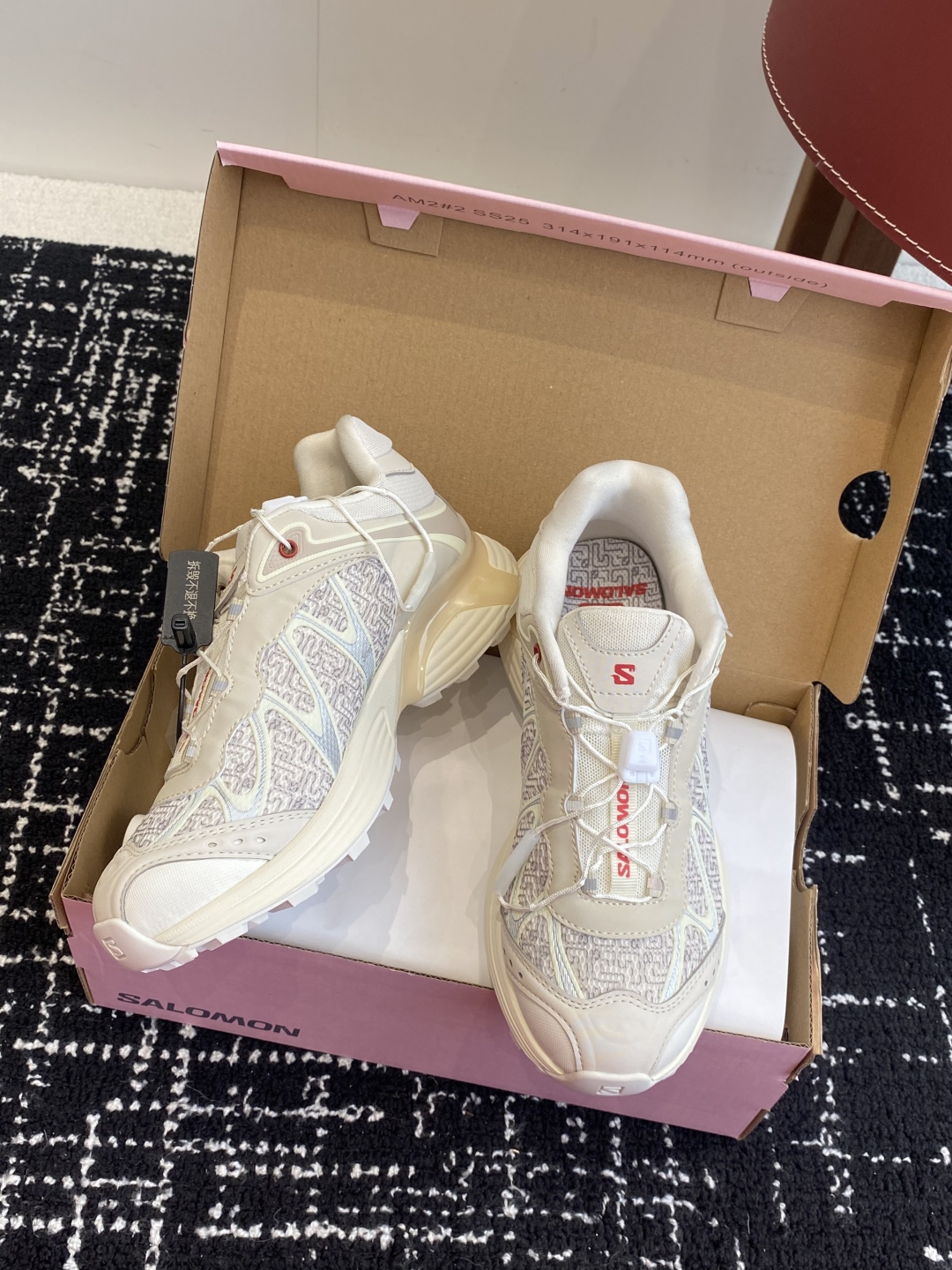 代购级（⚠️广州版本）
SALOMON XT WHISPER 萨洛蒙户外 休闲 运动鞋

原版购入开发 