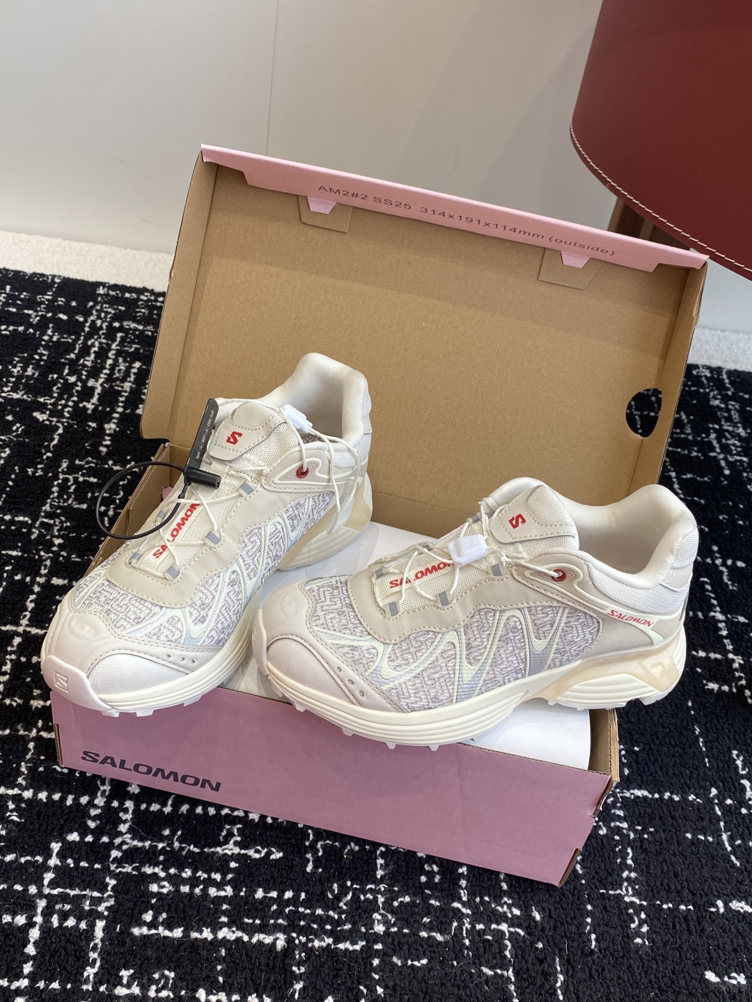 代购级（⚠️广州版本）
SALOMON XT WHISPER 萨洛蒙户外 休闲 运动鞋

原版购入开发 