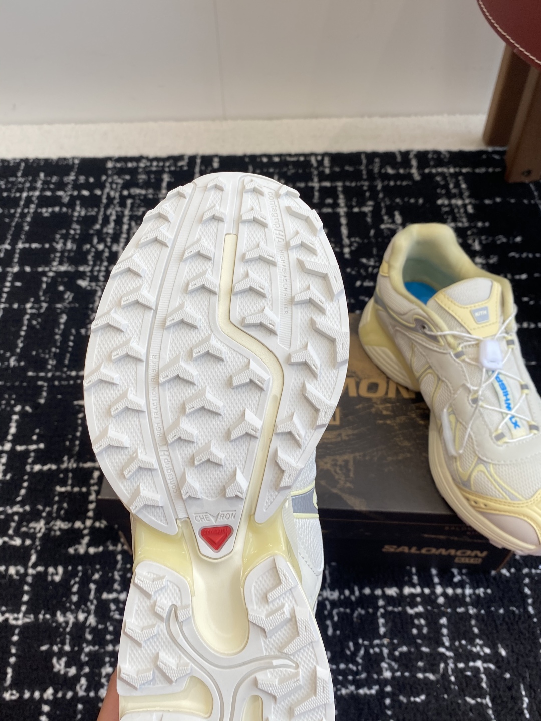 代购级（⚠️广州版本）
SALOMON XT WHISPER 萨洛蒙户外 休闲 运动鞋

原版购入开发 