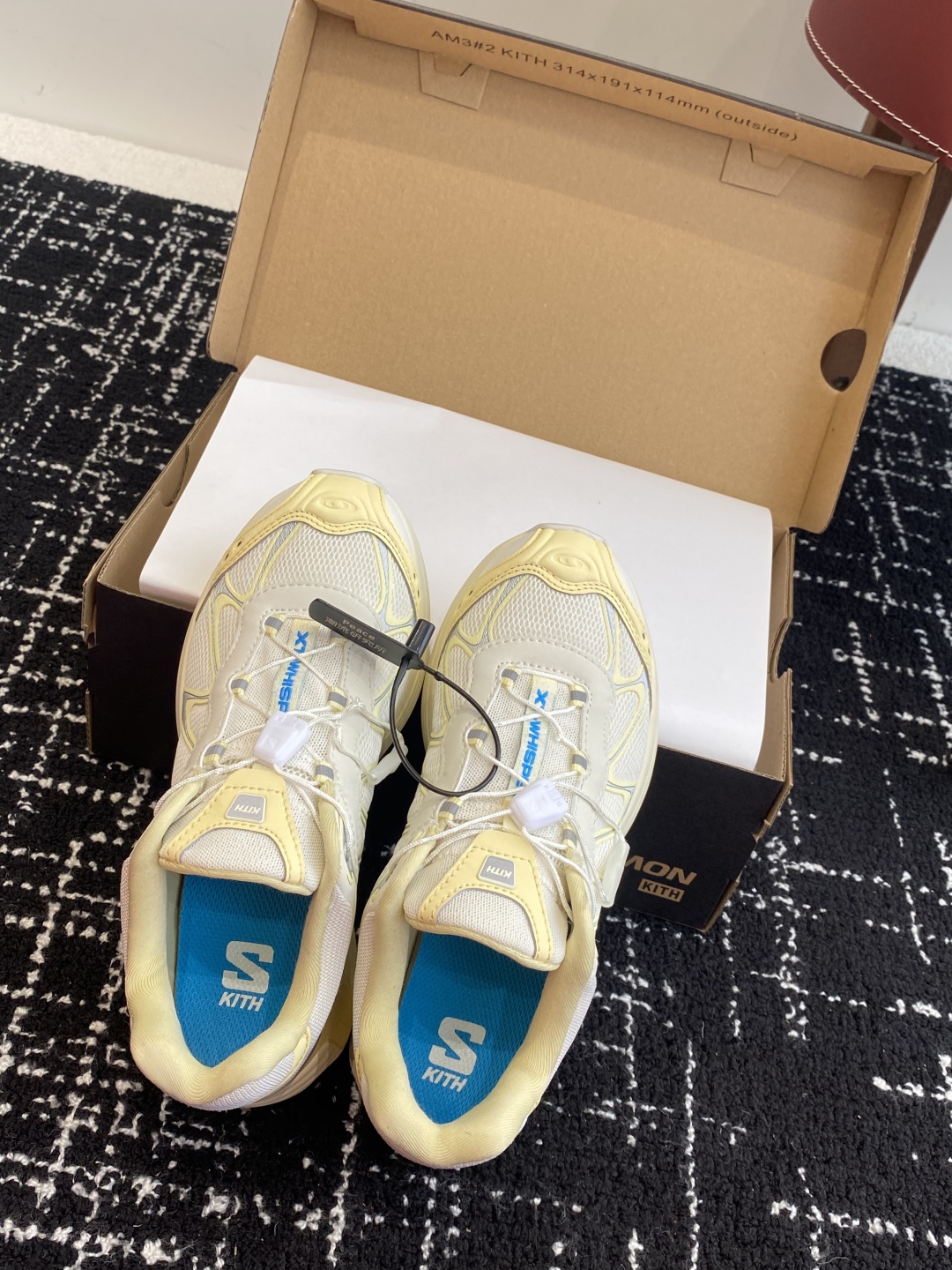 代购级（⚠️广州版本）
SALOMON XT WHISPER 萨洛蒙户外 休闲 运动鞋

原版购入开发 